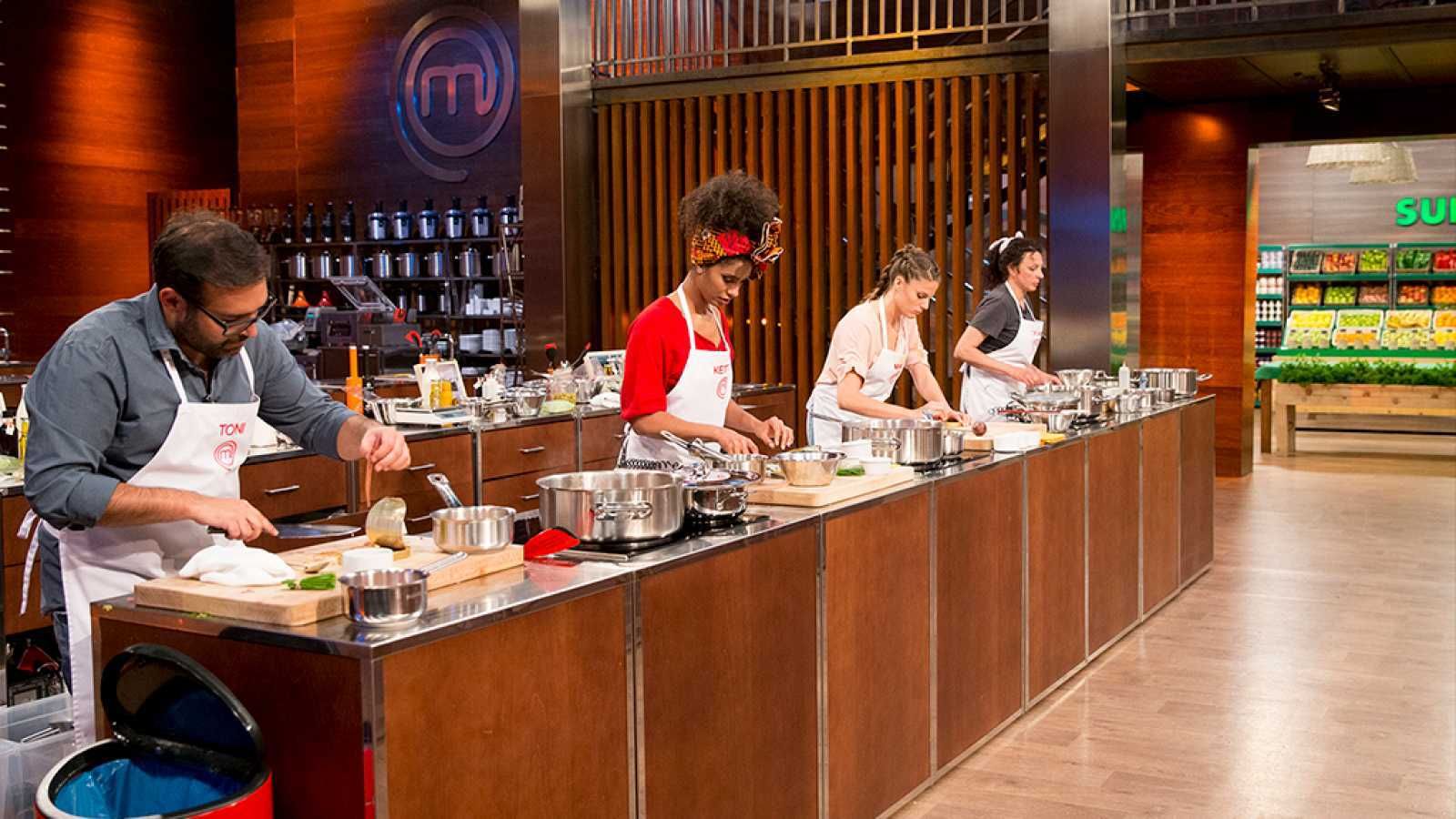 Los finalista de 'Masterchef': Toni, Ketty, la ganadora Marta y Oxana