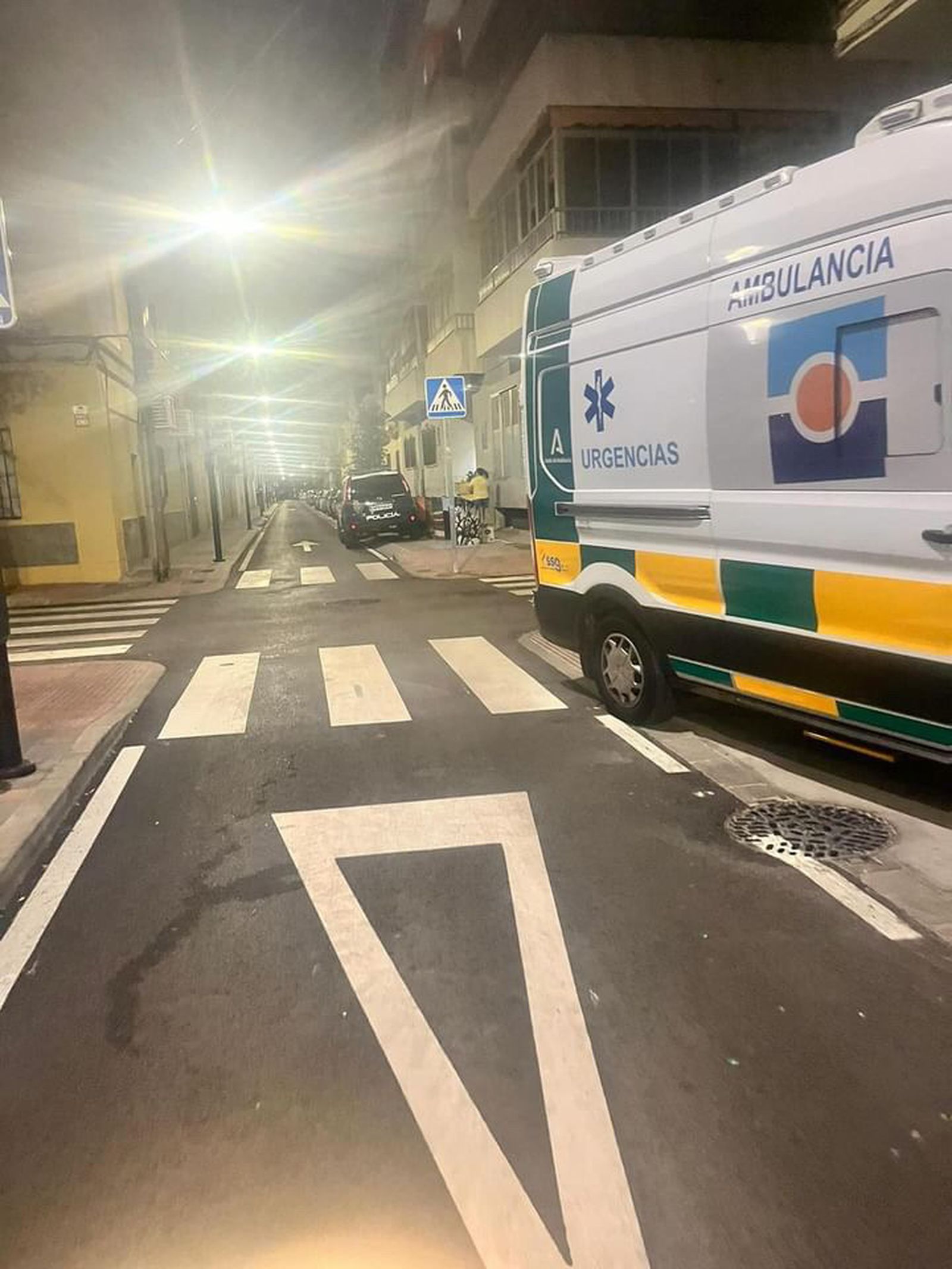 Una ambulancia en el lugar de los hechos.