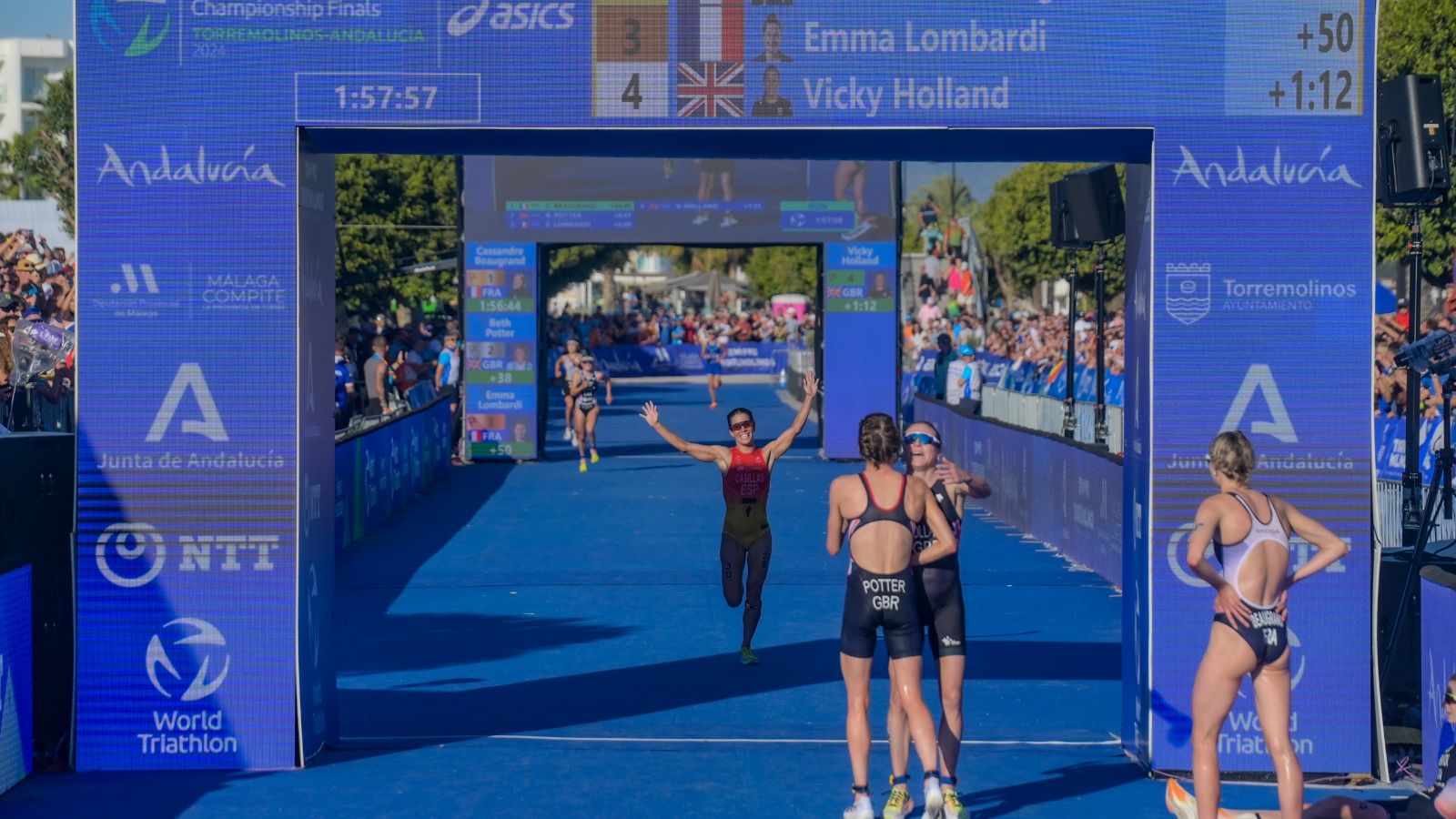 Series Mundiales de triatlón: Cassandre Beaugrand, nueva reina mundial