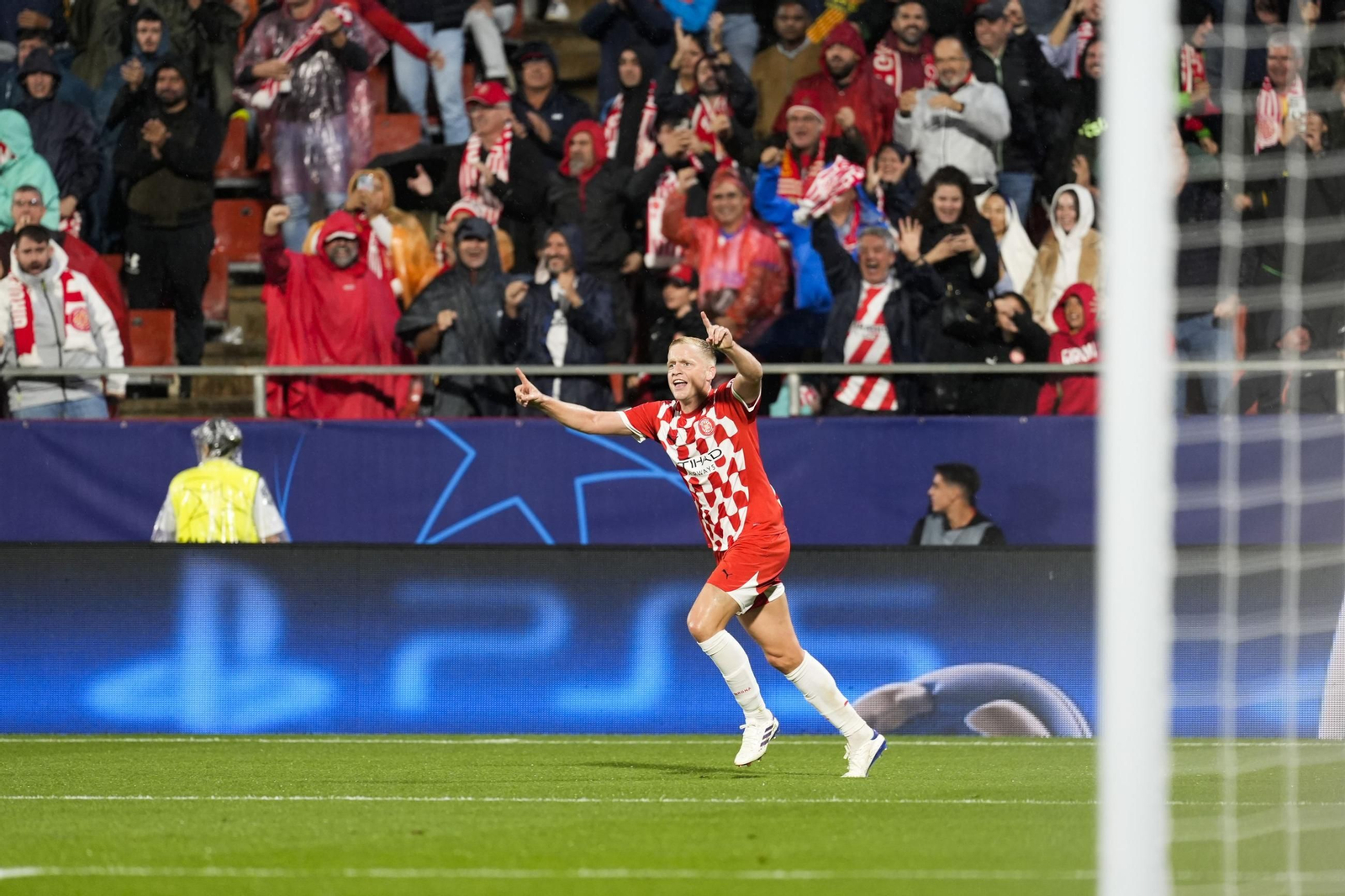 El Girona-Feyenoord de la Champions League, en fotos