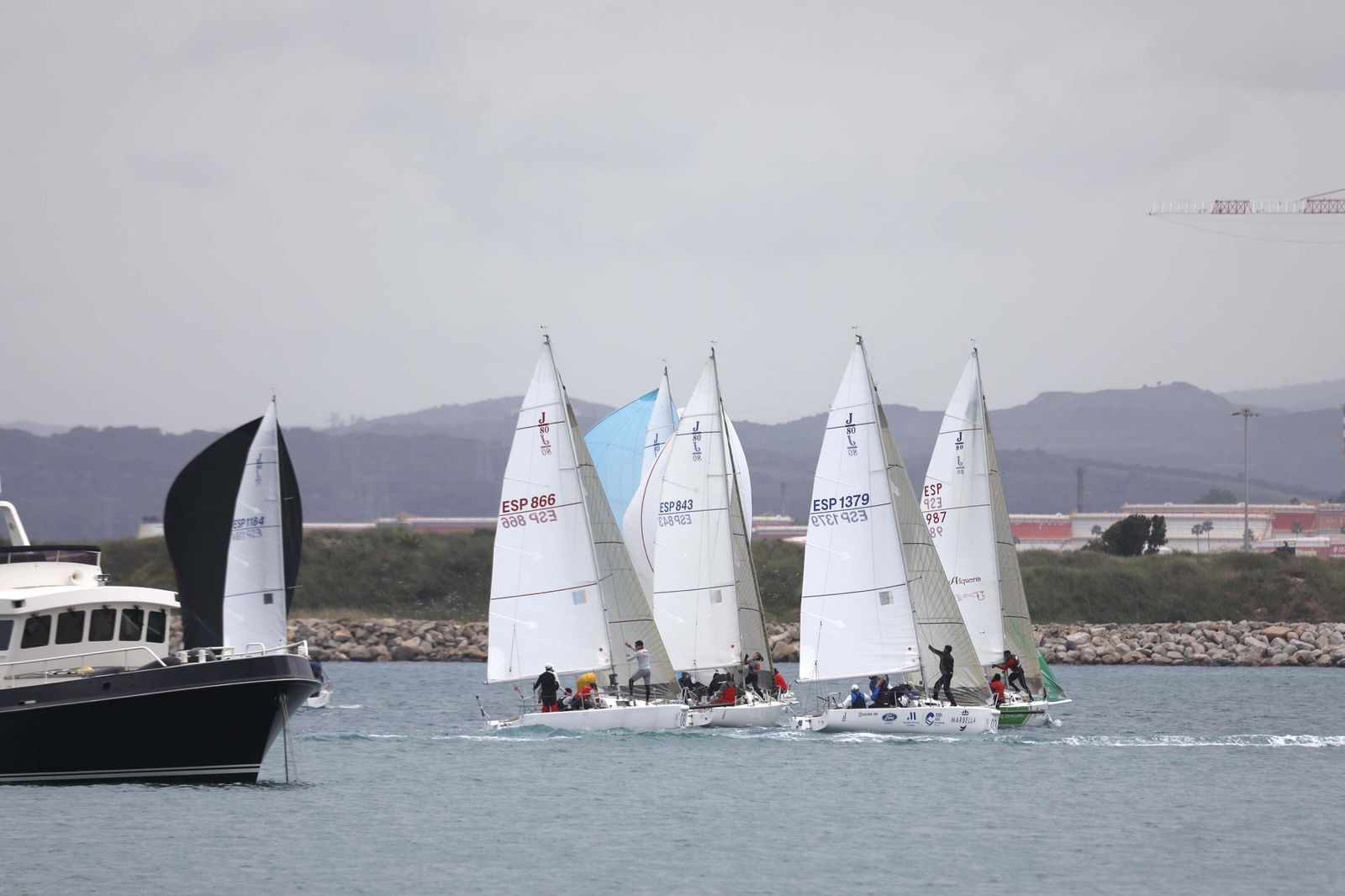 Las fotos de la primera jornada del Campeonato de Andalucía de vela J/80 en La Línea