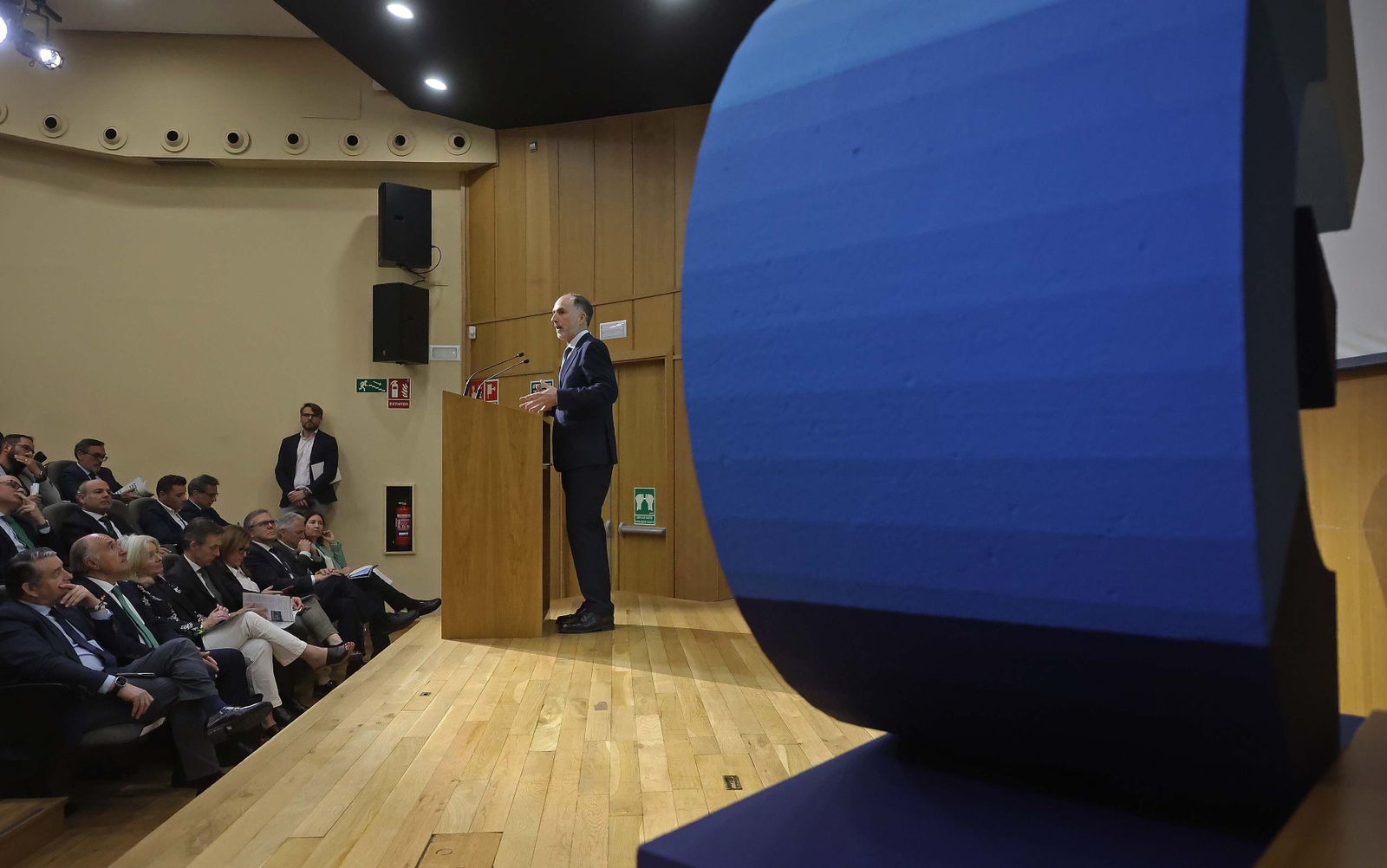 Imágenes de la presentación de la revista Andalucía Económica en Algeciras