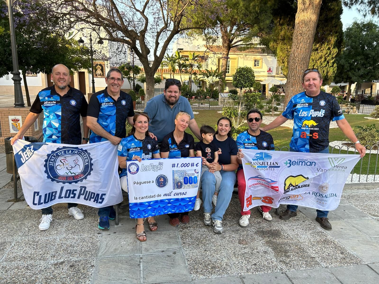 Entrega de la donación a la familia de Martín, días atrás.