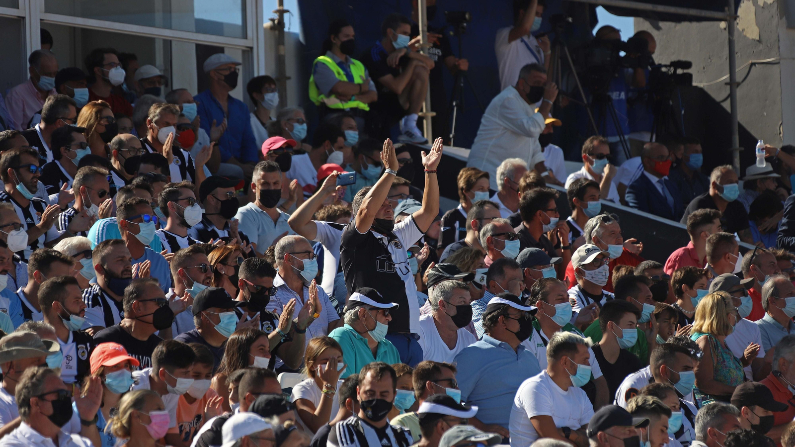 Aficionados de la Balona, en un partido en el Municipal