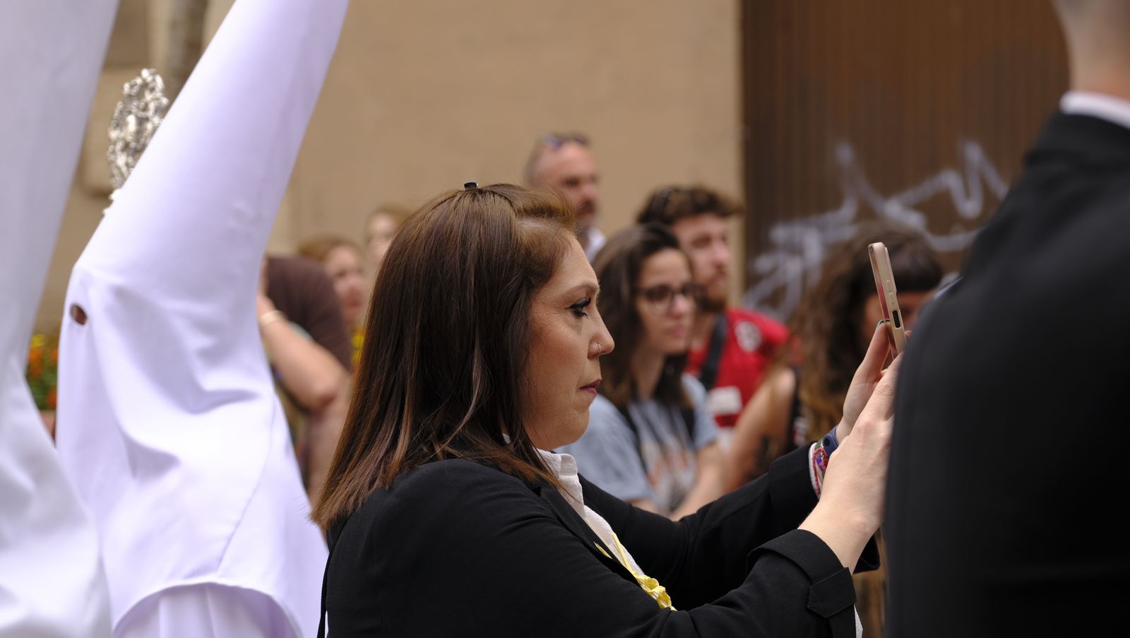 La Borriquita procesiona por las calles de Almería, en imágenes