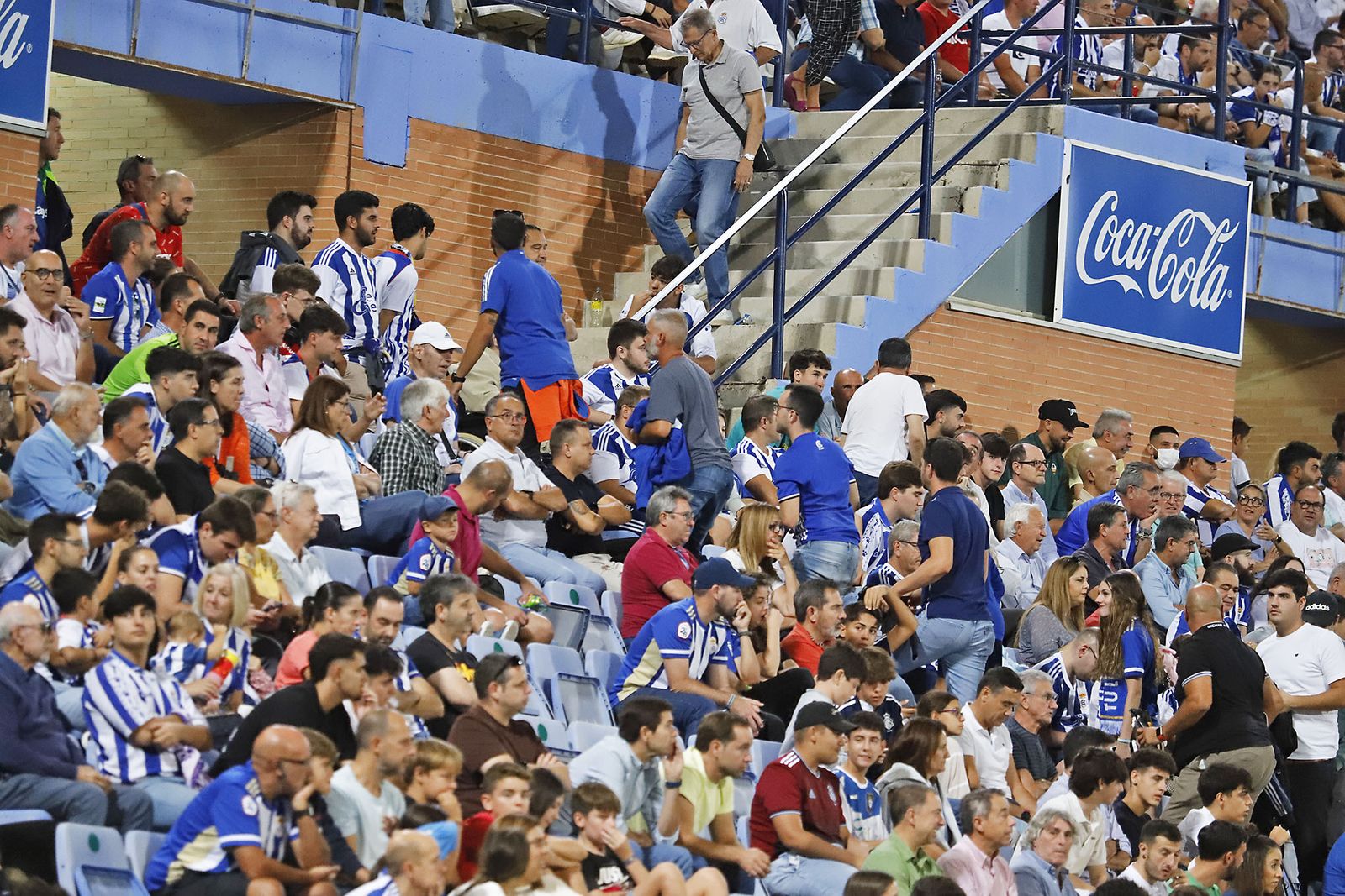 Imágenes del ambiente en el encuentro entre el Recreativo de Huelva y el CD Castellón