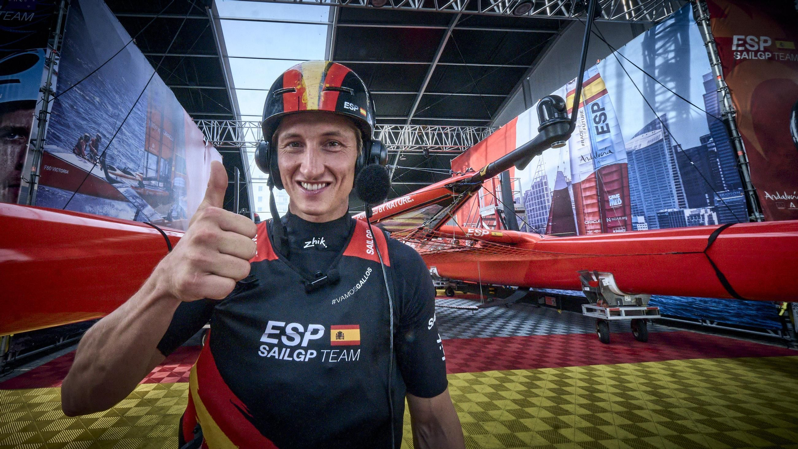 Florian Trittel, responsable del control de la vela en el F50 español.