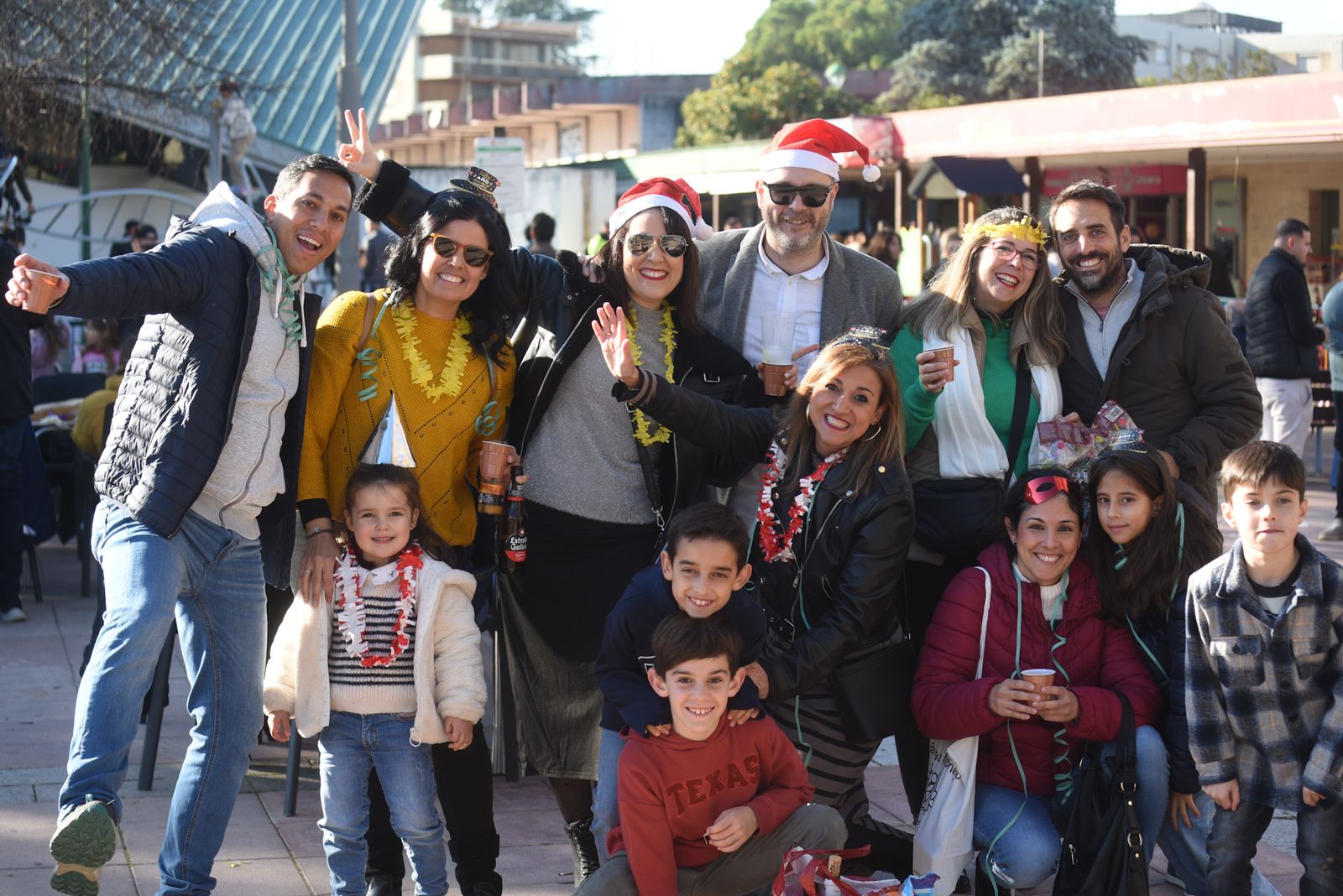 Una familia celebra la Tardevieja en Córdoba.