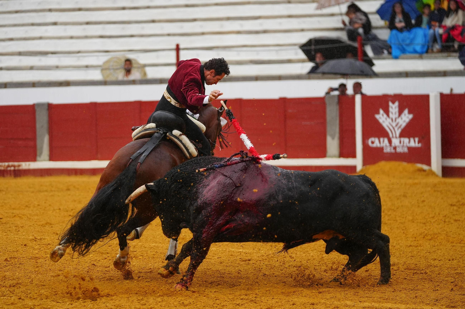 La corrida de rejones de la Feria de Pozoblanco, suspendida por la lluvia