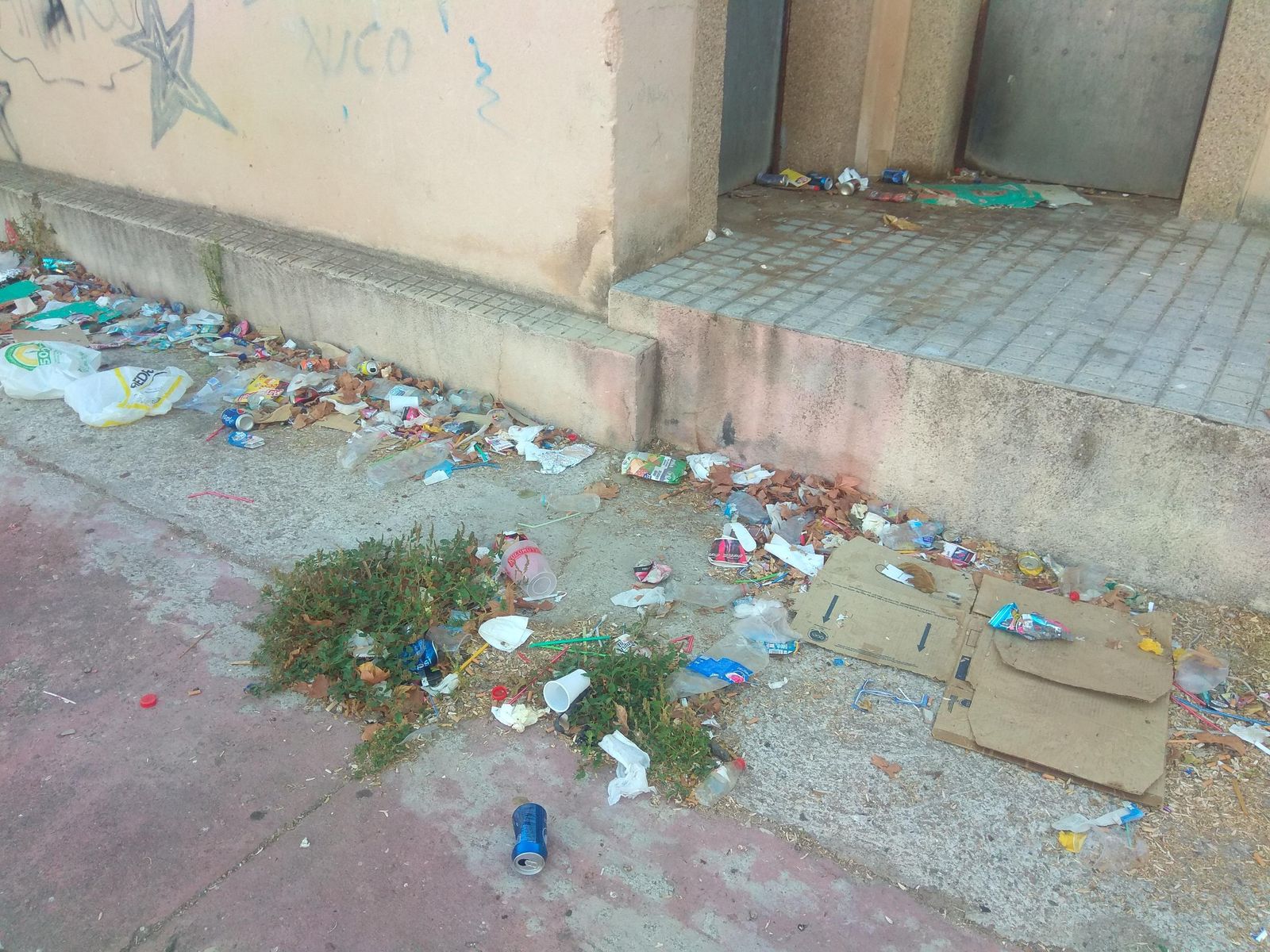 Imagen facilitada por los vecinos sobre la situación de las pistas de Las Moreras.