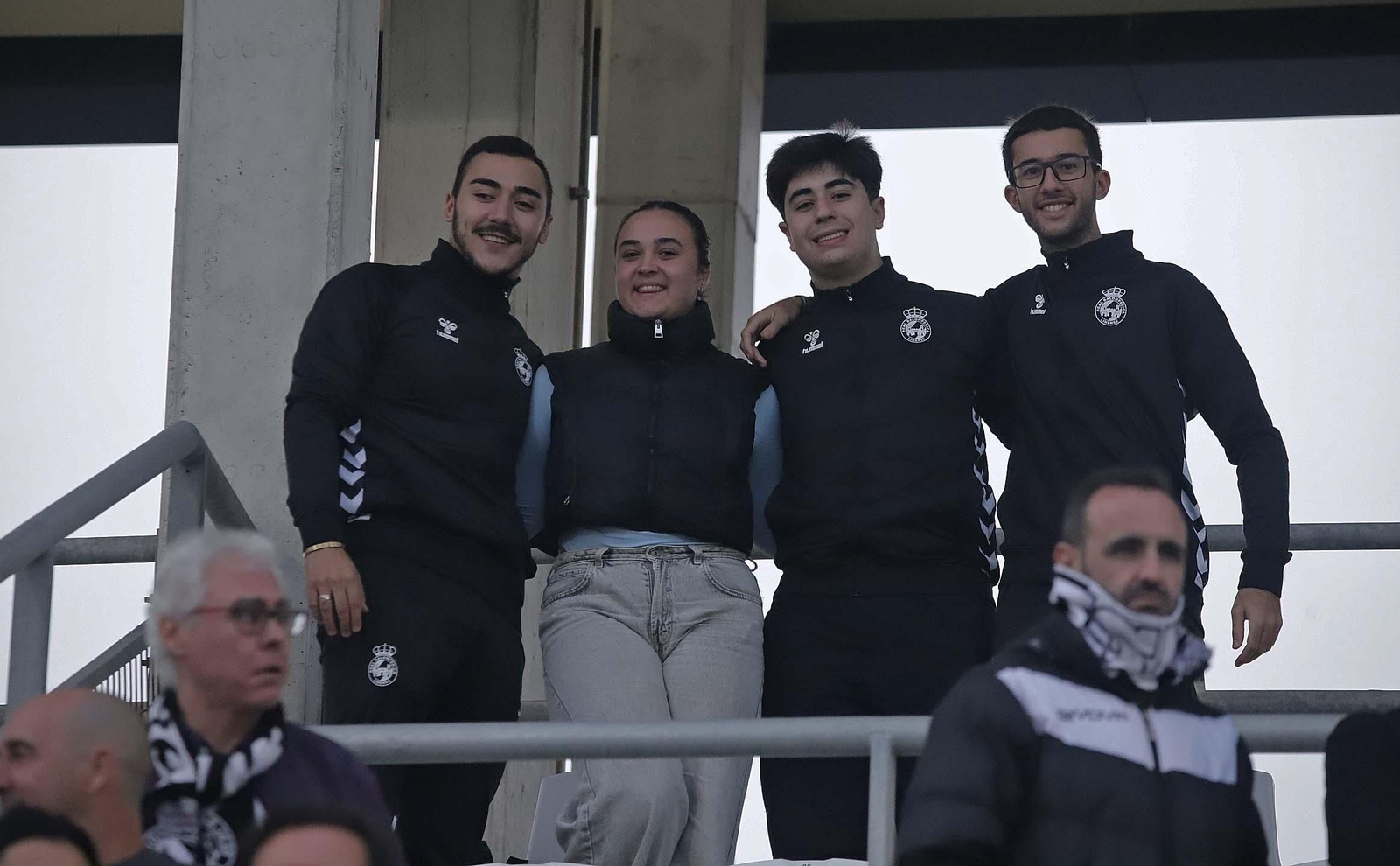 Búscate en el Ciudad de La Línea durante el Balona - Sevilla C