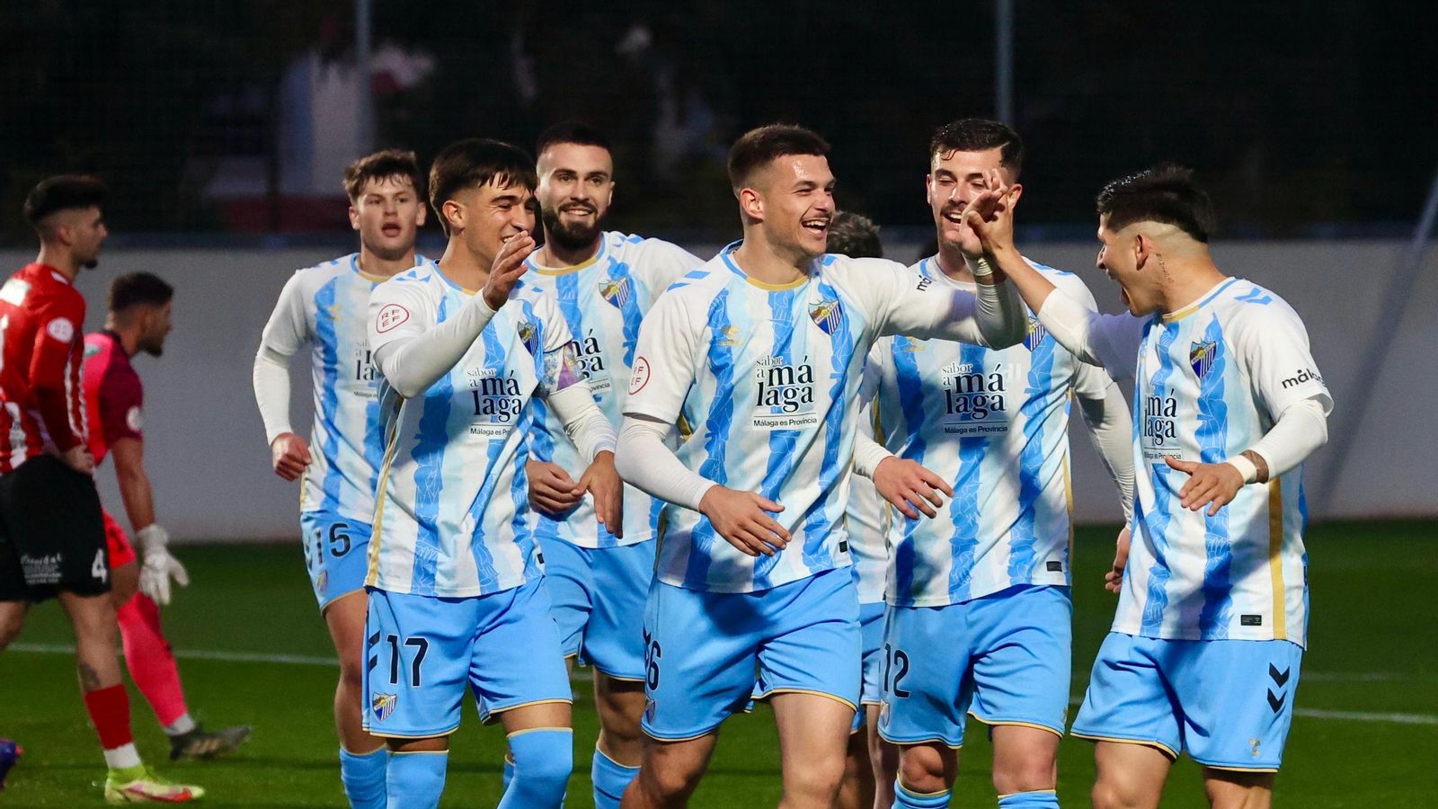 El Atlético Malagueño se da un festín ante el Porcuna para seguir líder de Tercera RFEF (6-0)