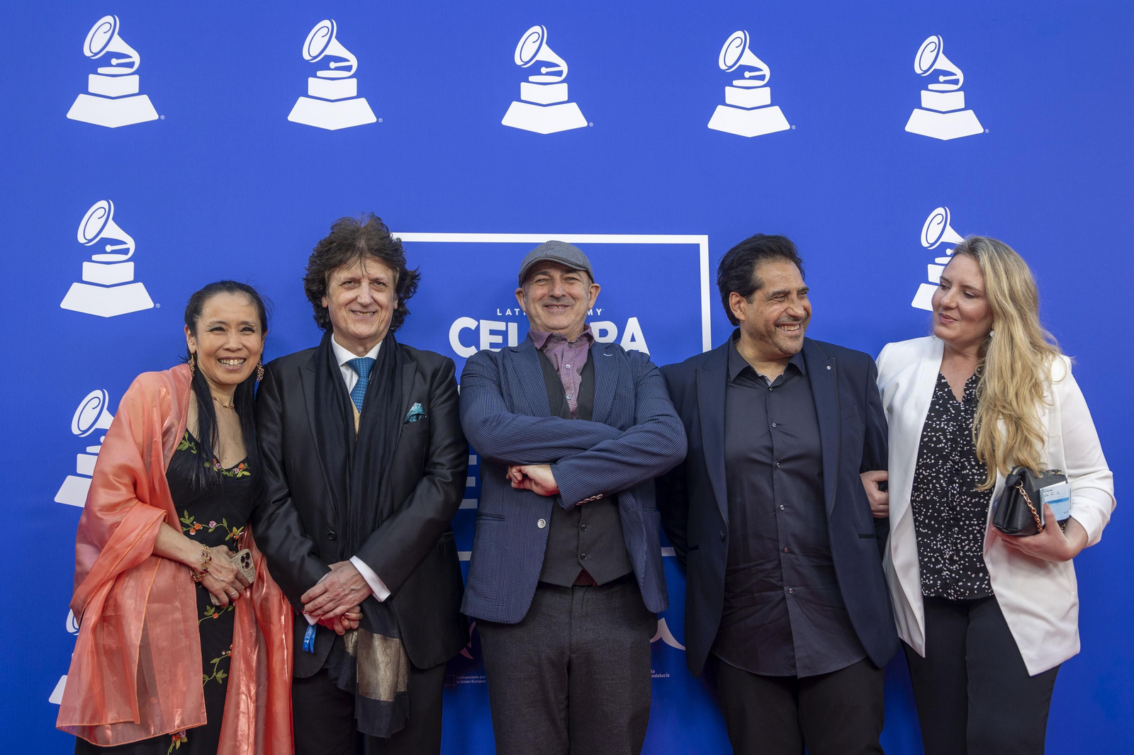 Las imágenes de la alfombra roja en el Falla con el homenaje de los Latin Grammy a Paco de Lucía