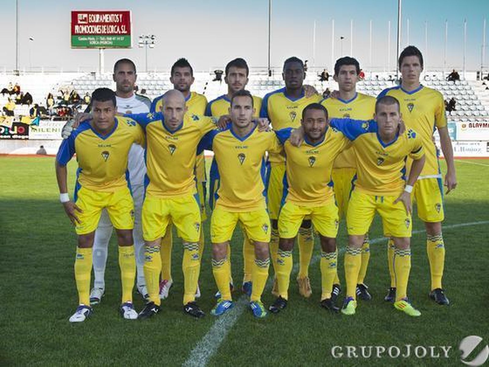 El once del Cádiz en Lorca, con la vuelta de Ferreiro y Dioni como novedades.   Foto: Pascu Mendez (LOF)