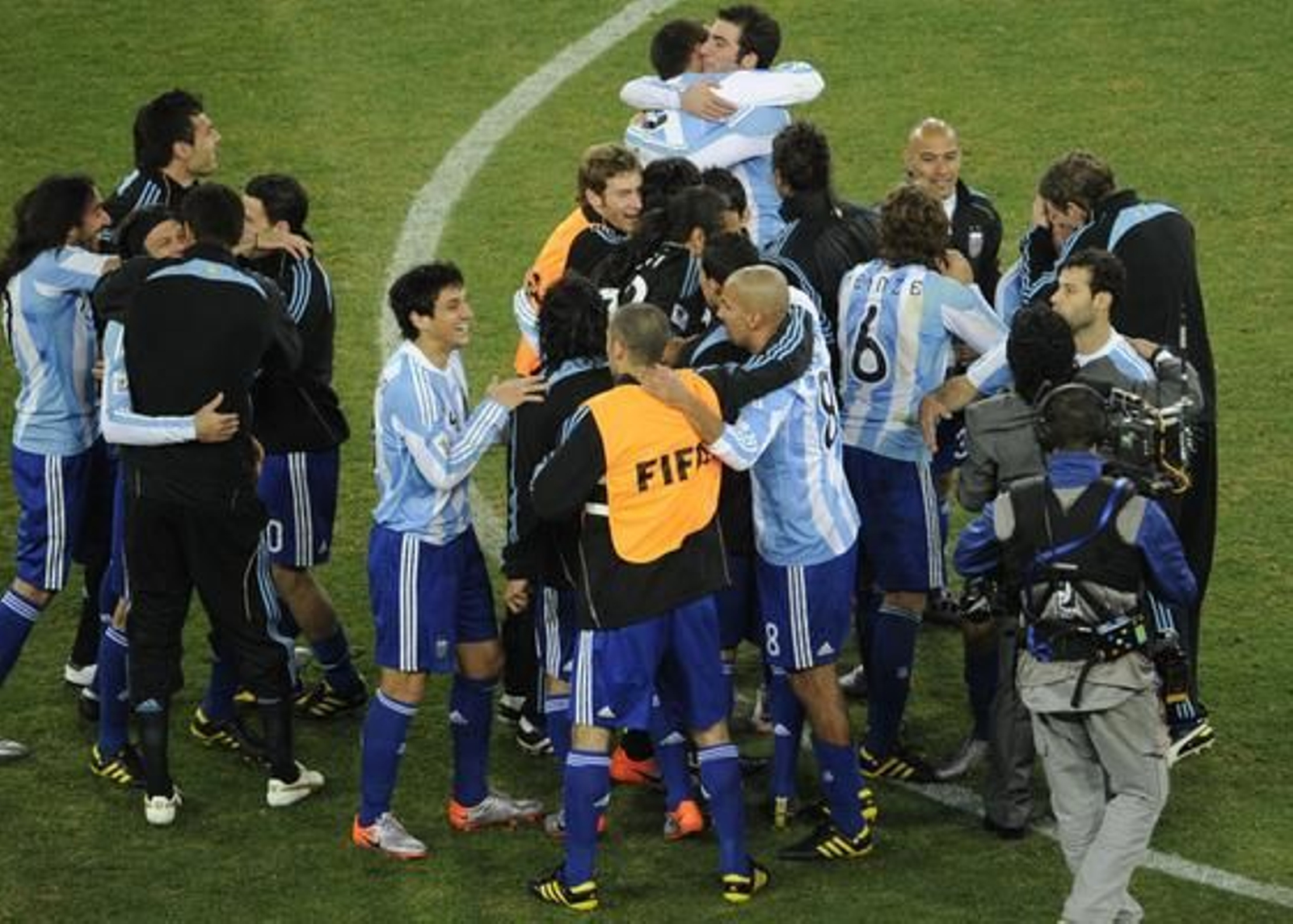 Argentina se medirá en cuartos de final a Alemania tras derrotar a México en octavos. / AFP