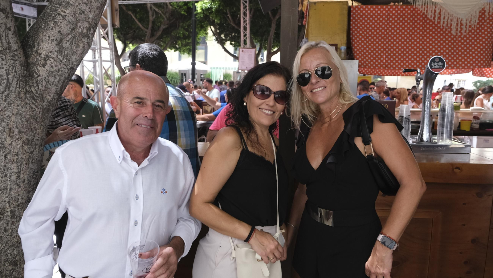 Ofrenda floral a la Virgen del Mar en la Feria de Almería 2024, en imágenes