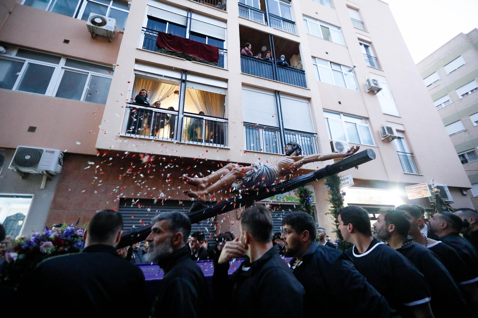 La procesión del Calvario, en imágenes
