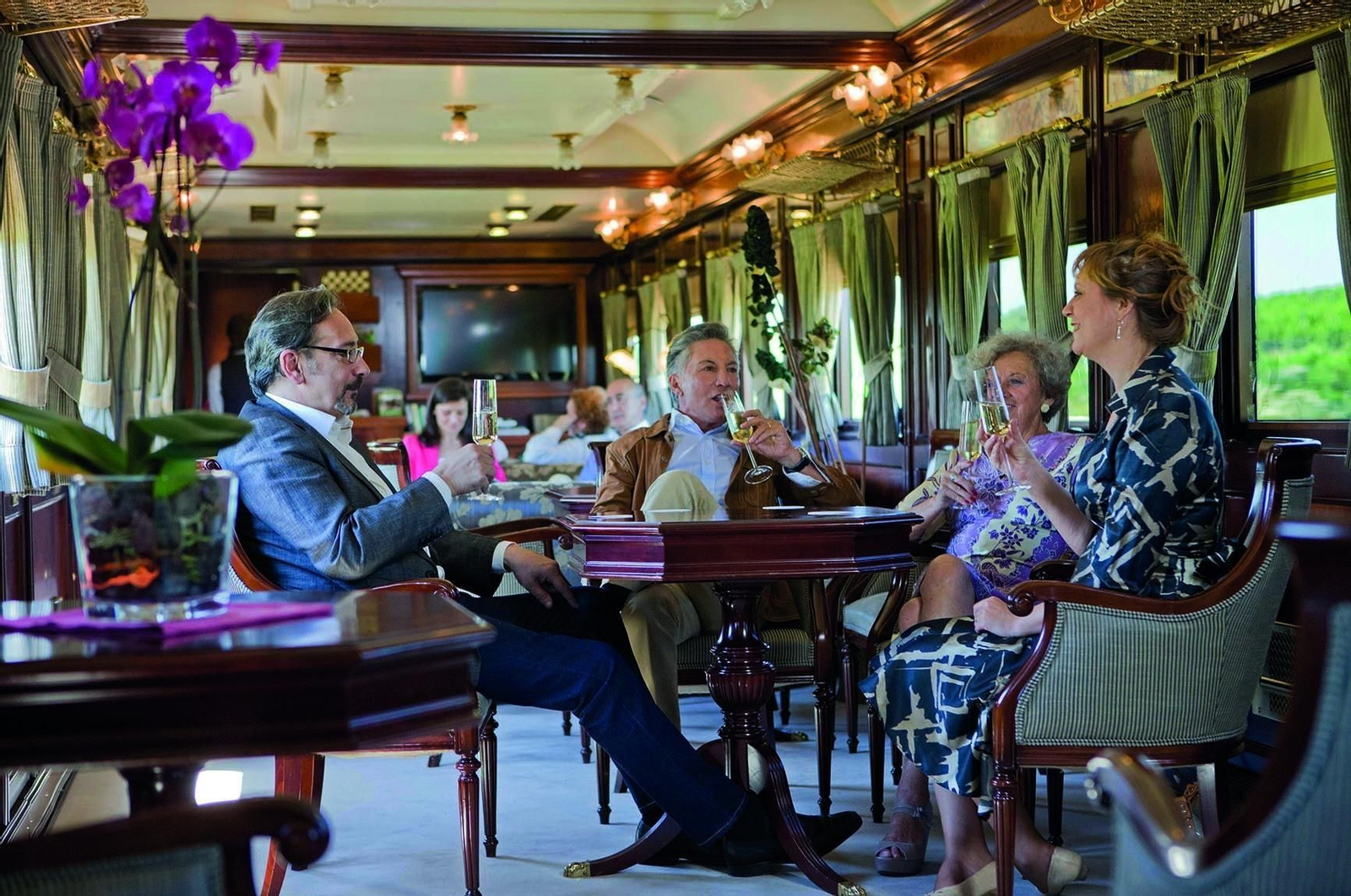 Así se viaja en el Tren Al Andalus, un hotel de lujo sobre raíles