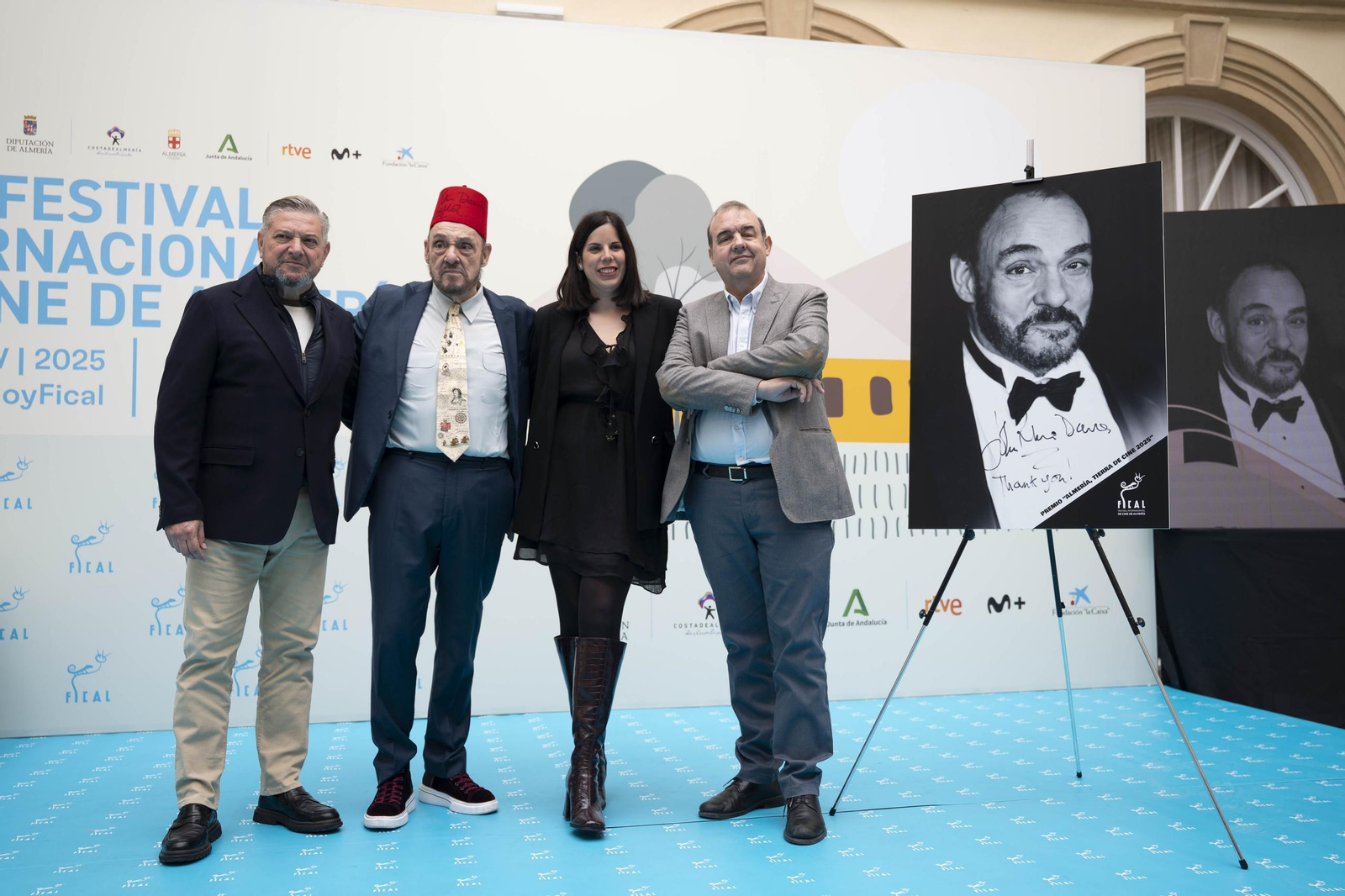 La estrella a JOHN RHYS-DAVIES luce en el paseo de la fama de Almería