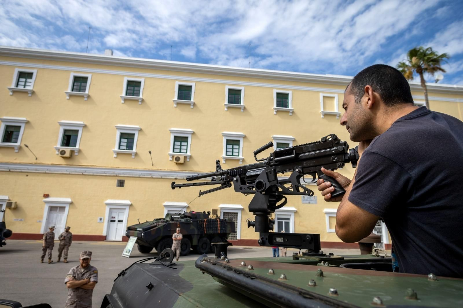 Las imágenes de la celebración del Día de las Fuerzas Armadas en San Fernando