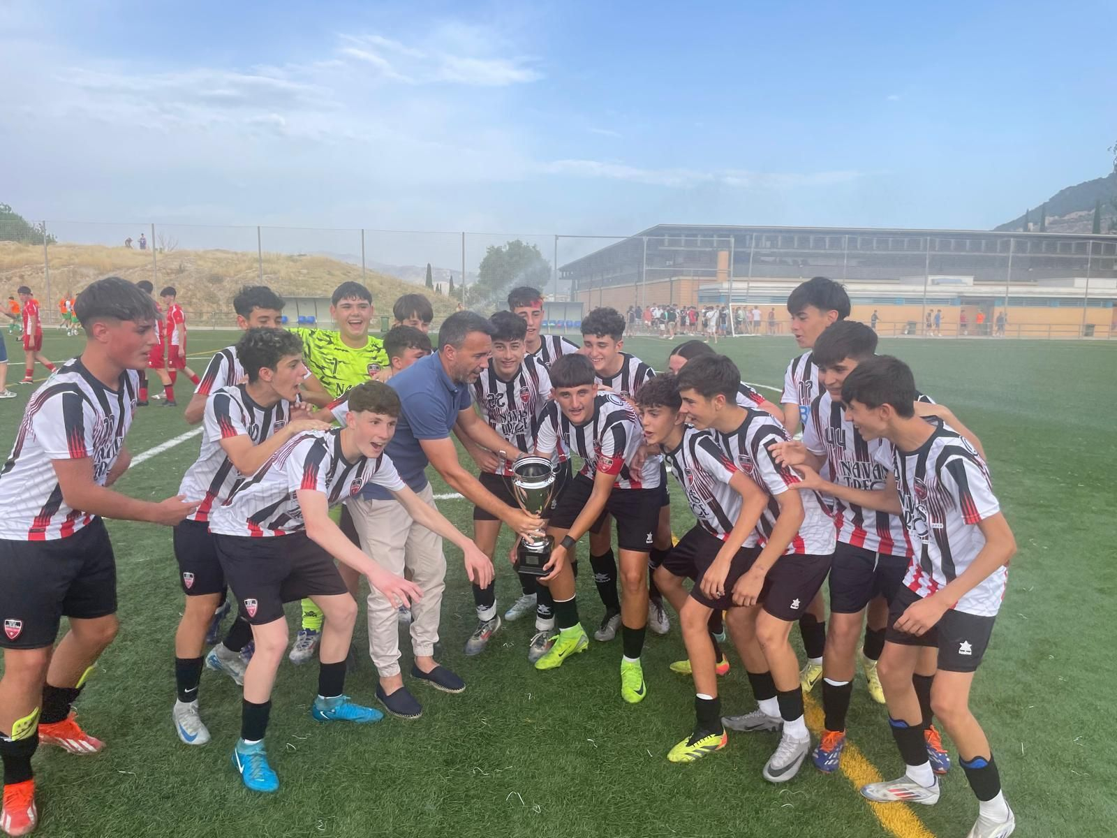 Fiesta del fútbol base en los Trofeos Antoñete y Didi, en imágenes Fiesta del fútbol base en los Trofeos Antoñete y Didí, en imágenes