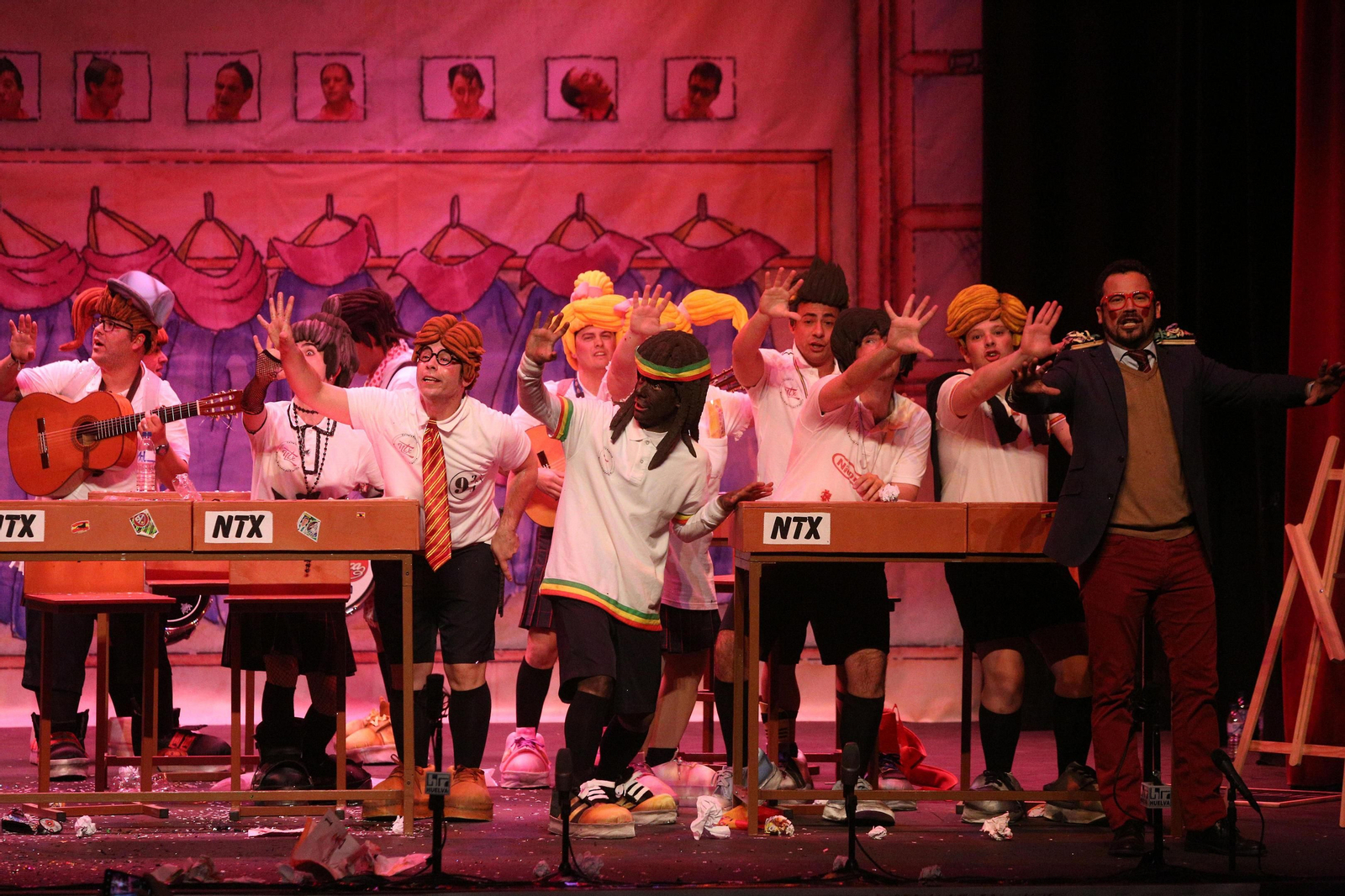 Murga Una chirigota sin clase.