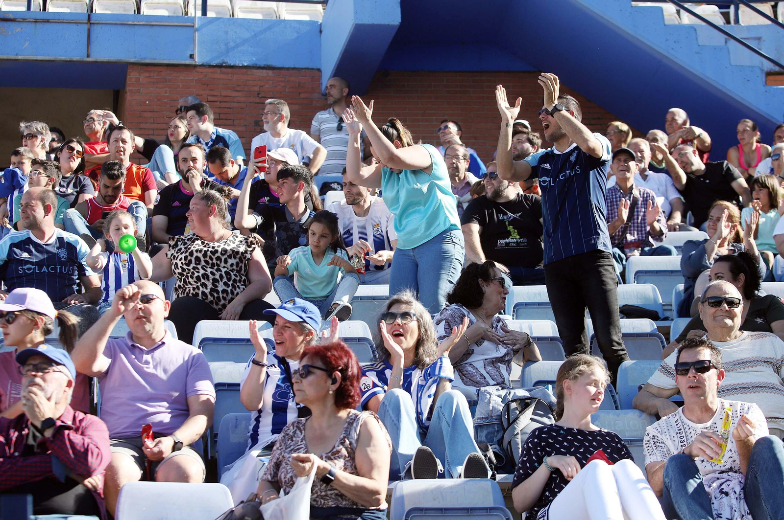 Imágenes del ambiente en el Recre-Jerez