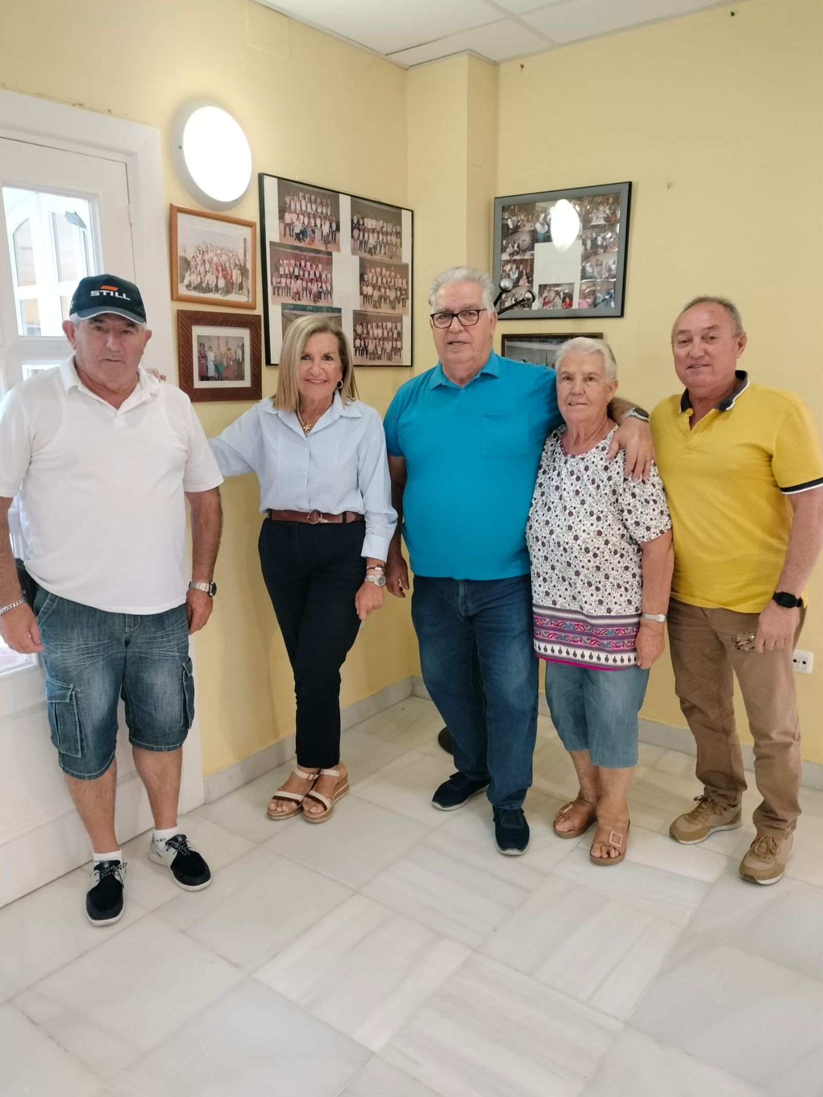 Carmen Lara, durante su visita al centro Francisco Guerrero.
