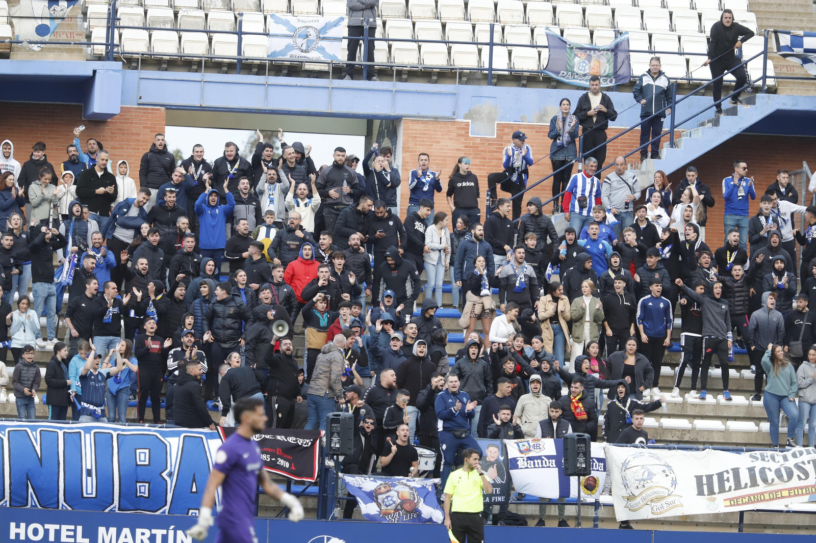 Imágenes del encuentro entre el Recreativo Huelva y el San Fernando