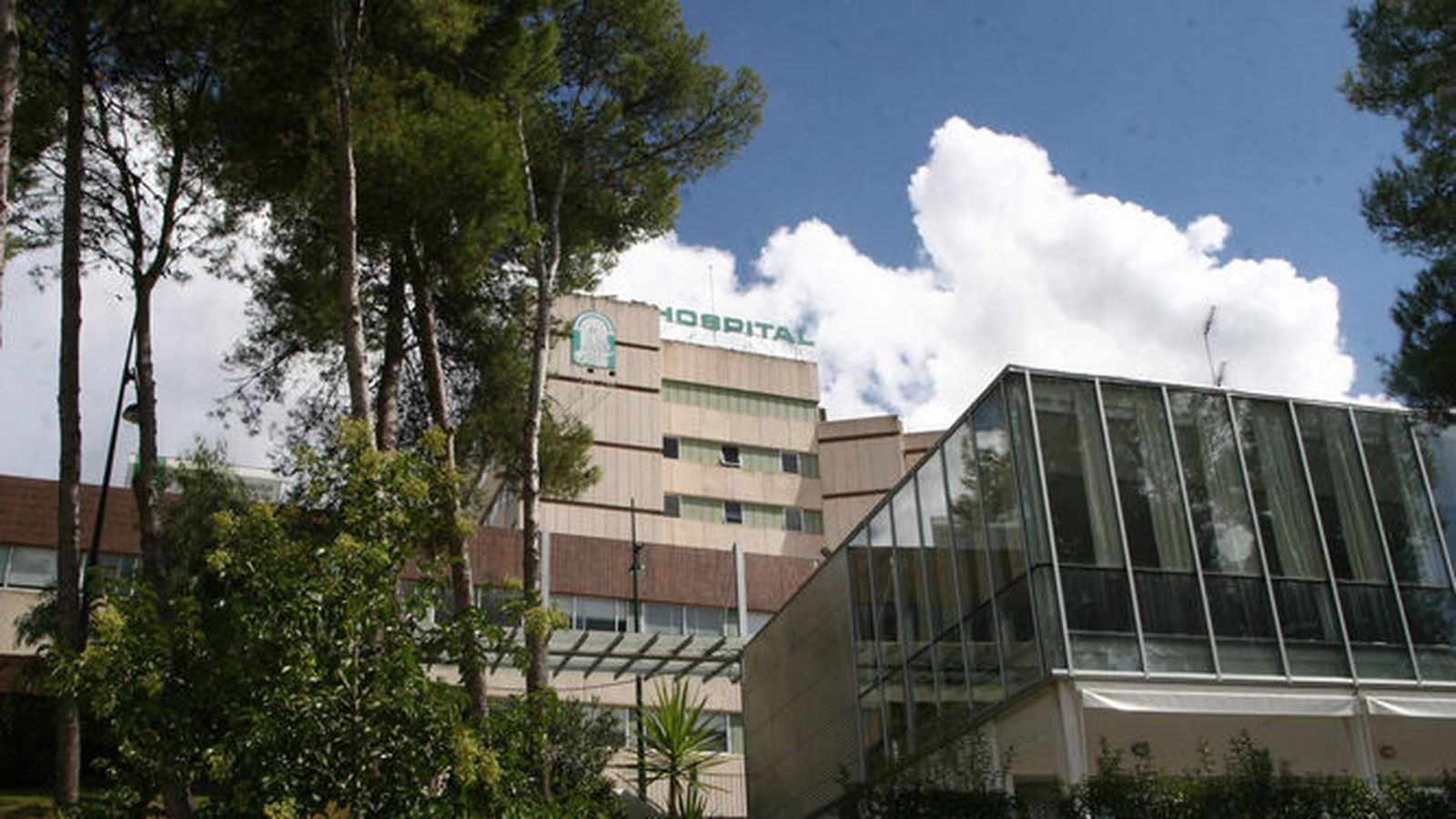 Exterior del Hospital Infanta Margarita de Cabra.