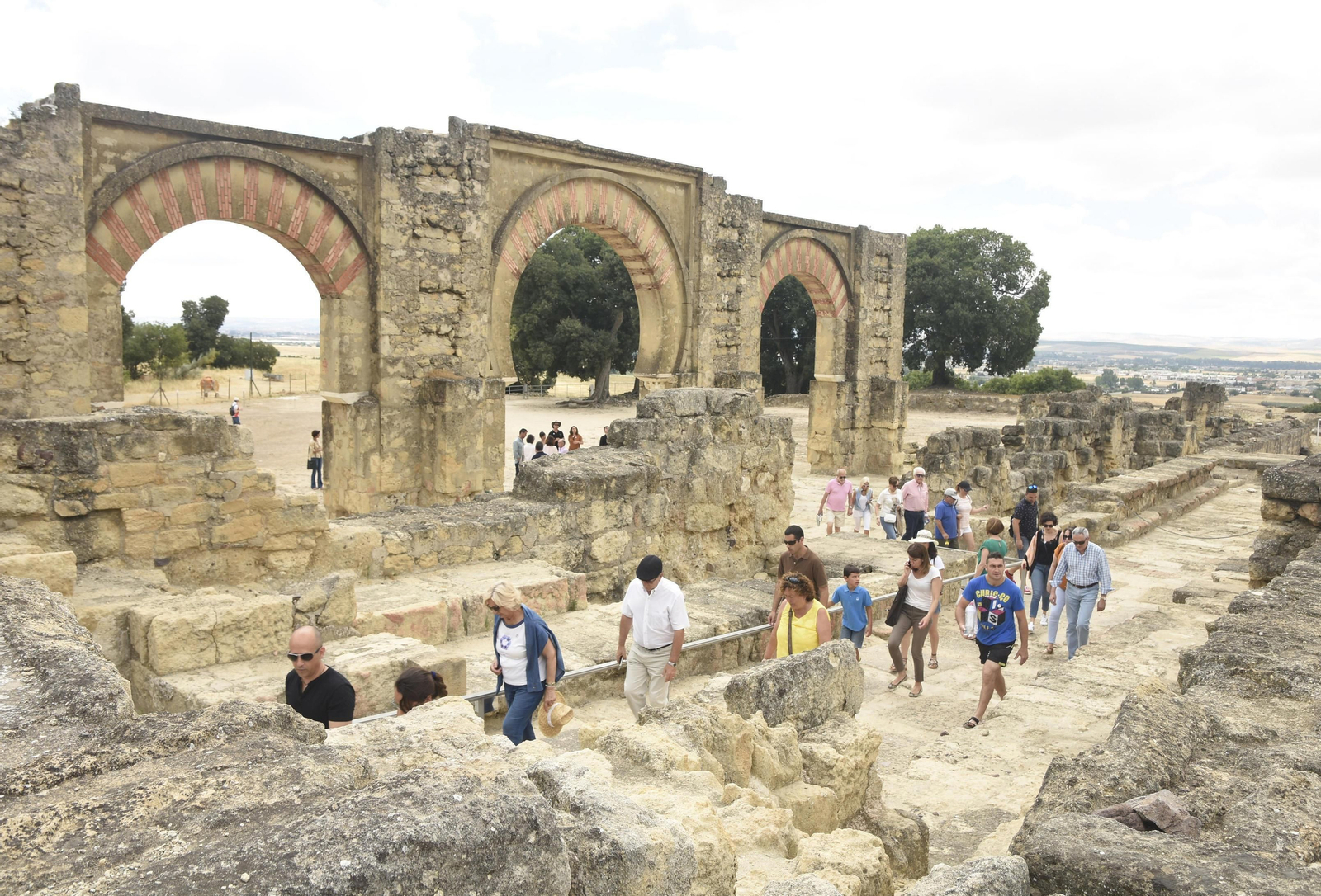 Pórtico oriental de Medina Azahara. Pórtico oriental de Medina Azahara.