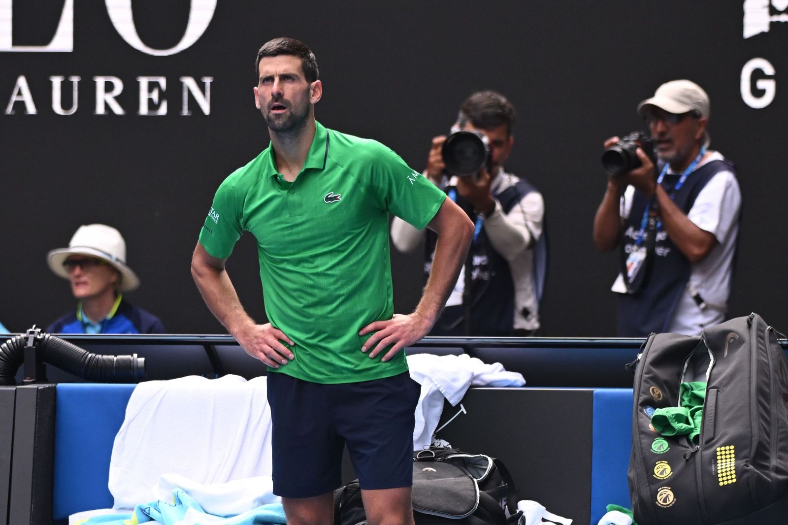 Las fotos de la retirada de Musetti ante Djokovic y del resto de cuartos de final