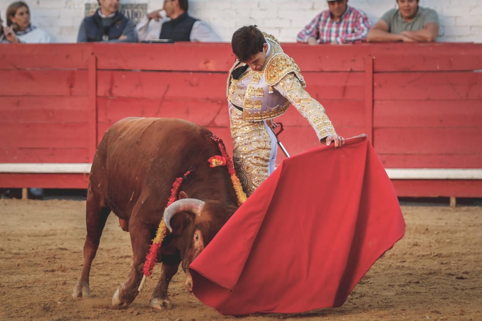 Lances de Futuro anuncia el debut con caballos de Samuel Navalón en la Feria de Almería