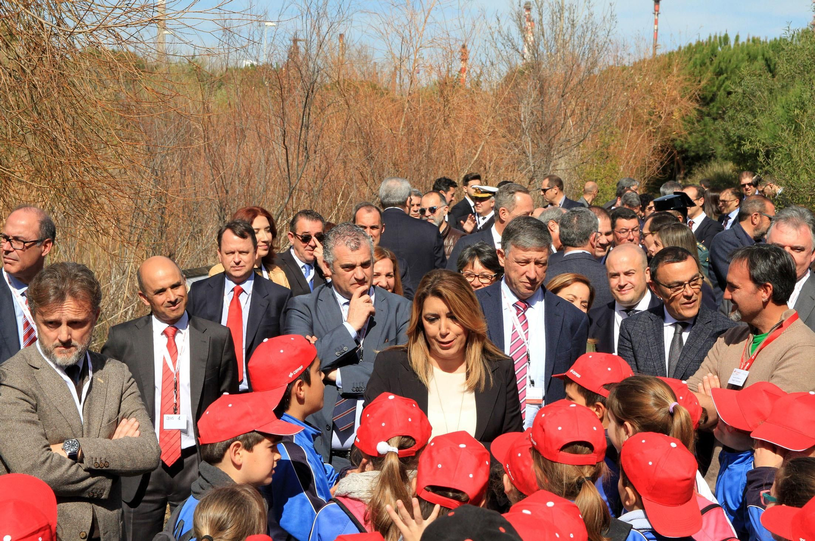 La presidenta de la Junta de Andalucía, Susana Díaz, y el consejero delegado de Cepsa, Pedro Miró, inauguran el proyecto 'Optimización de Aromáticos' de Cepsa, en imágenes