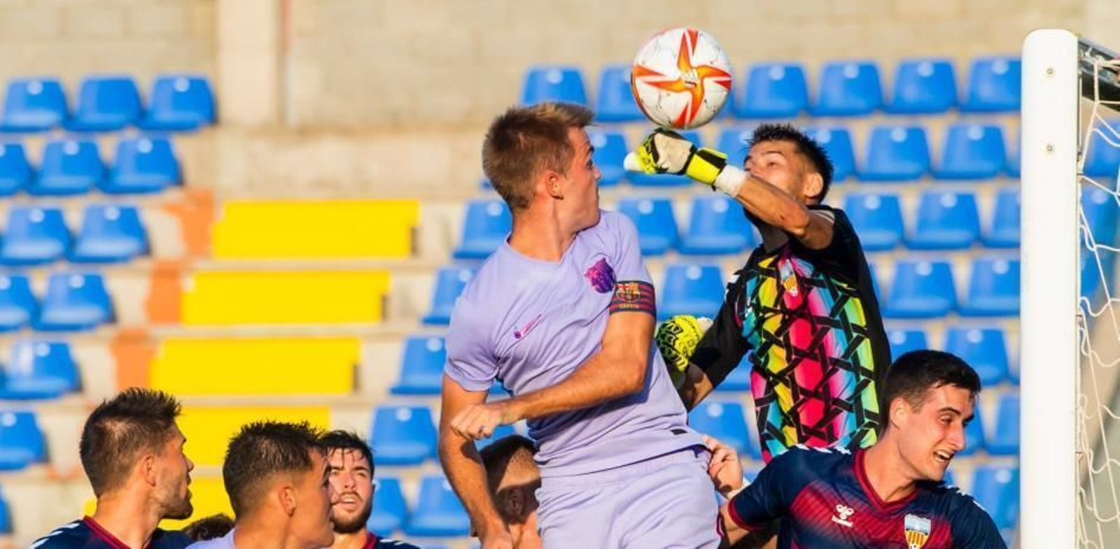 Un momento del Barcelona B-Costa Brava