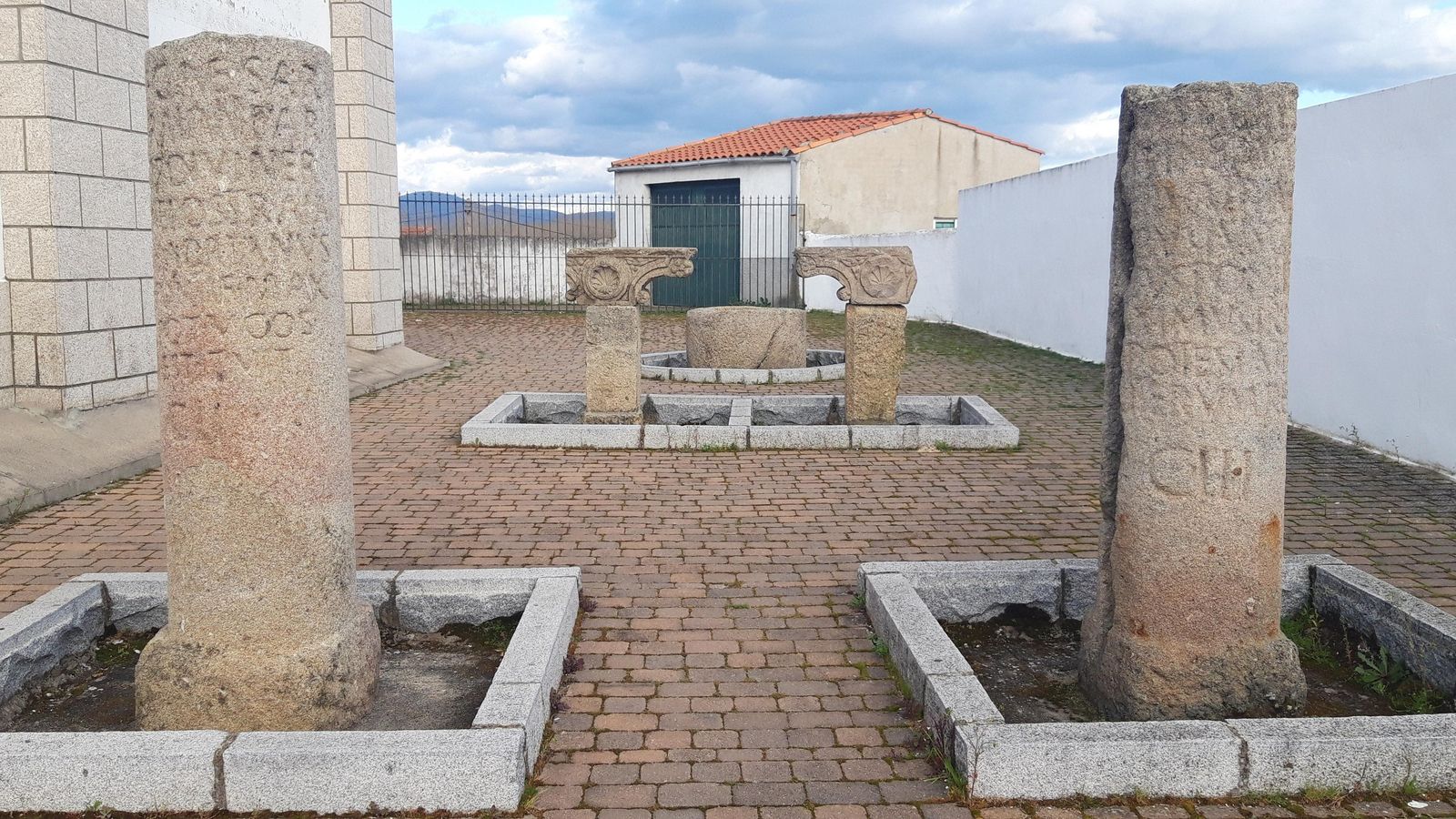 Miliarios romanos en Carcaboso.