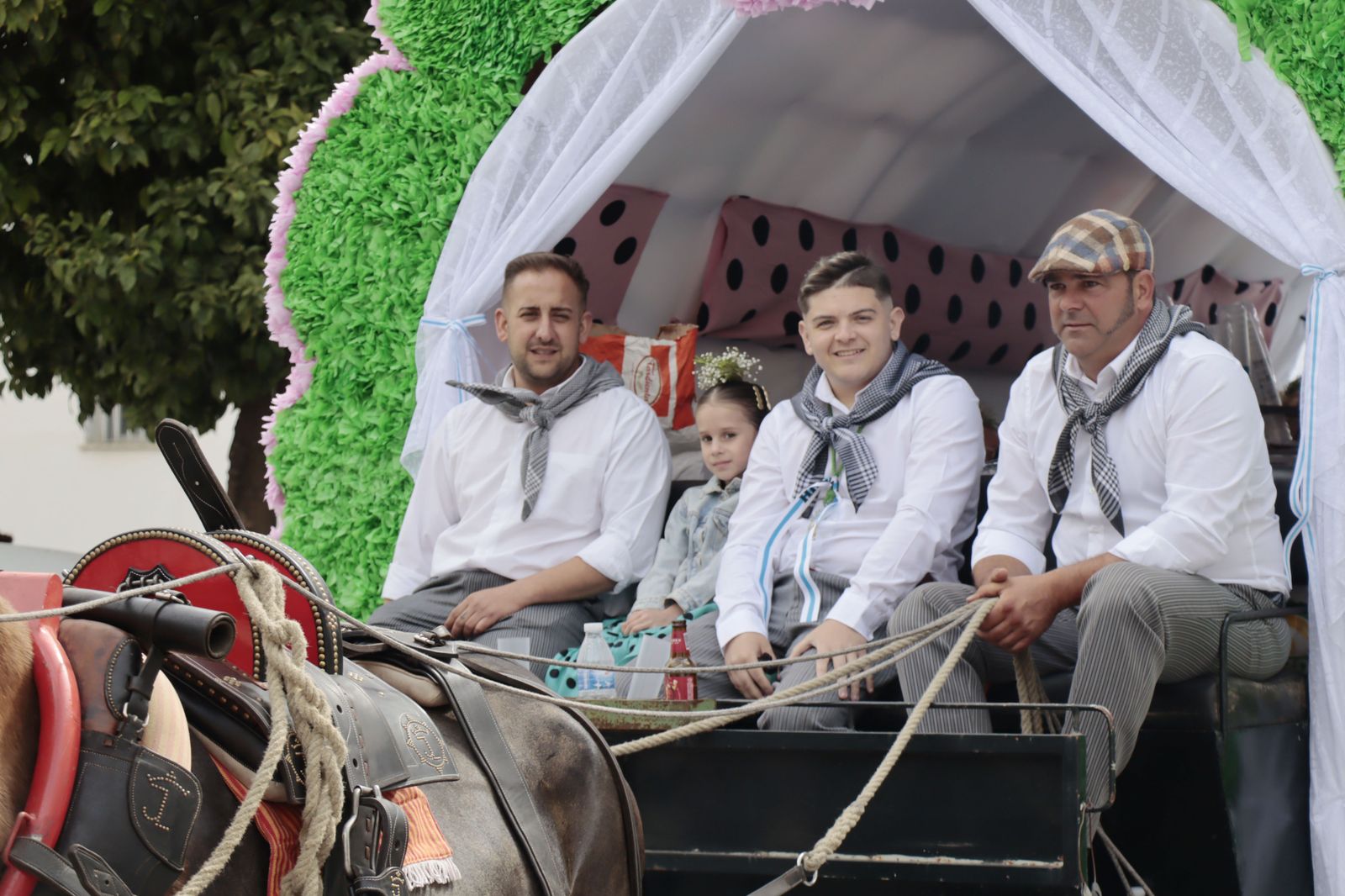 Imágenes de los carros de la Hermandad del Rocío de Huelva