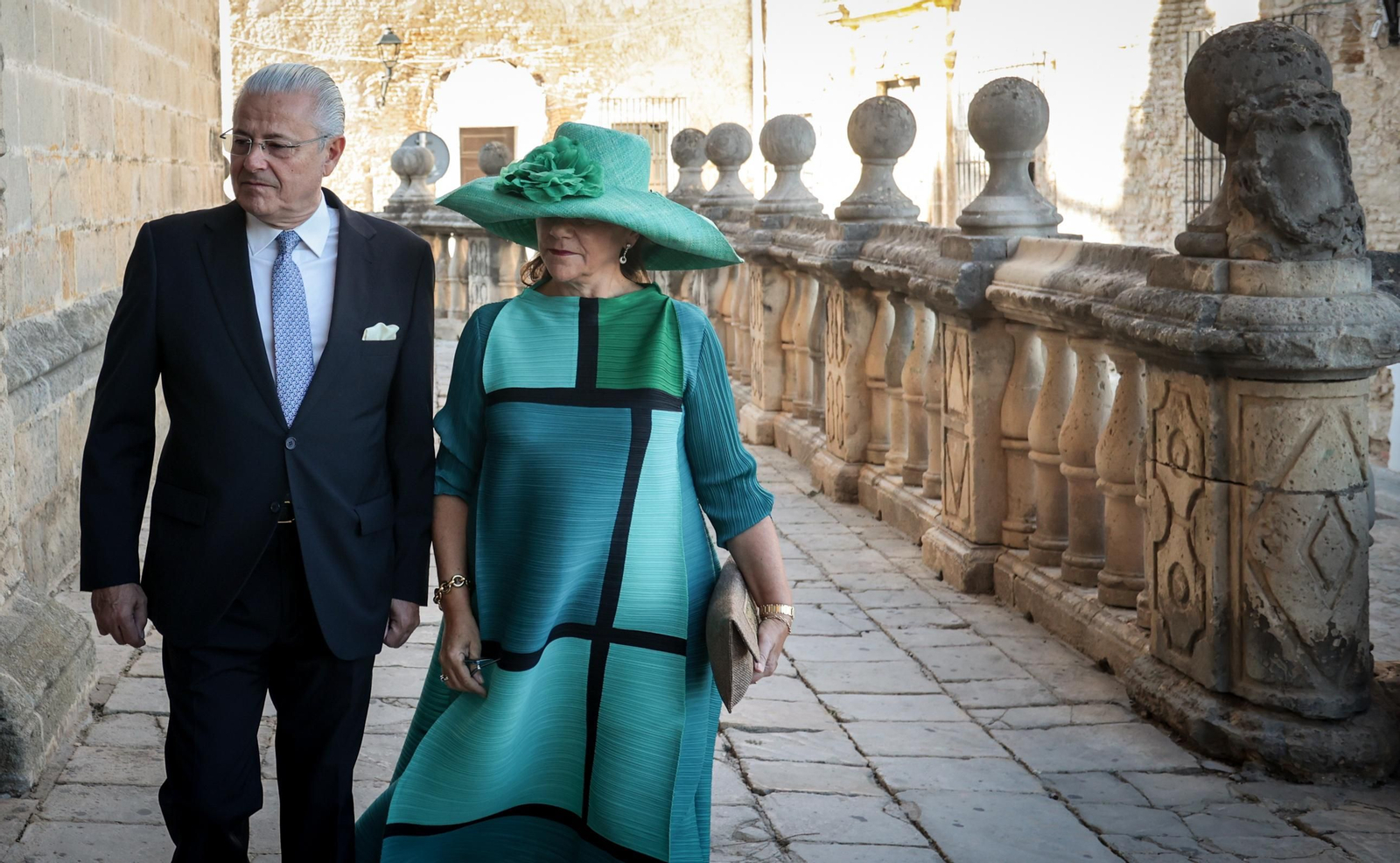 Imágenes de los asistentes a la boda de Ana Cristina Portillo Domecq en la Catedral de Jerez Imágenes de los asistentes a la boda de Ana Cristina Portillo Domecq en la Catedral de Jerez