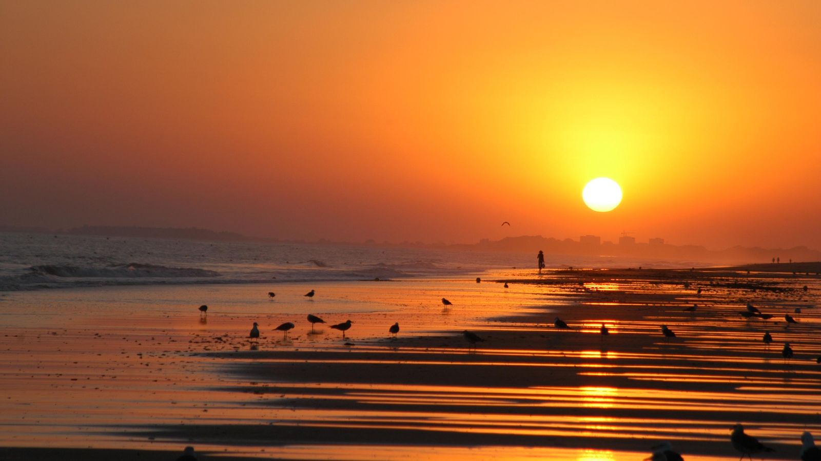 Atardecer en Isla Canela (Huelva).