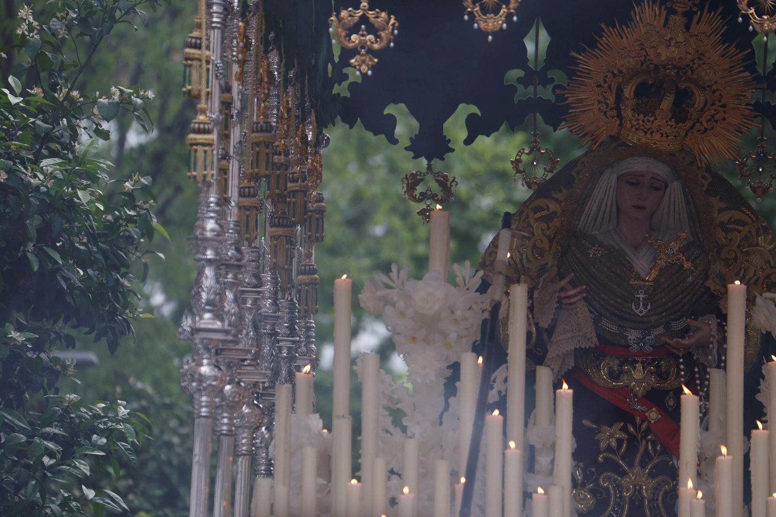 La procesión de la Sagrada Cena en este Jueves Santo de Córdoba, en imágenes