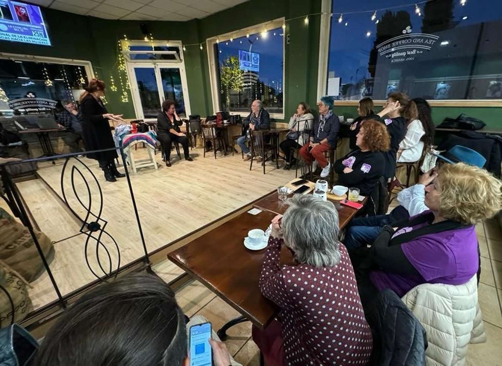 La actividad tuvo lugar en La Estación de Té.