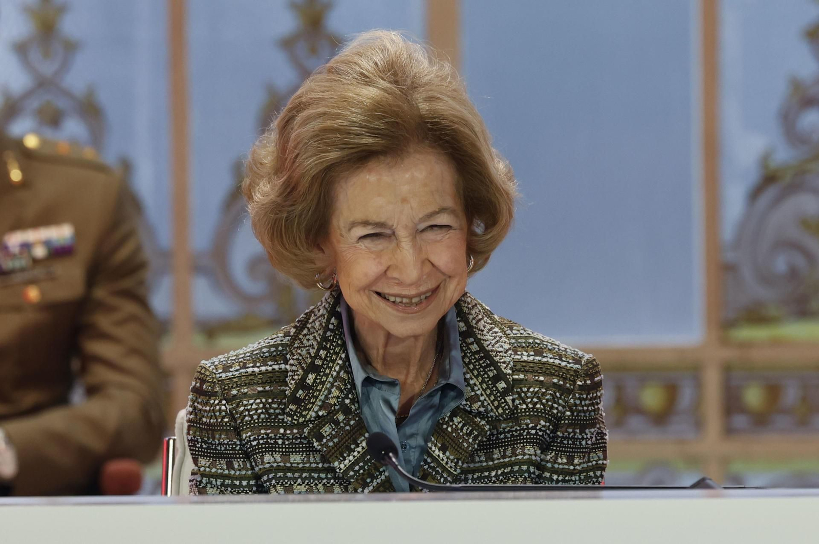La reina emérita, Sofia, preside la ceremonia de entrega de los Premios Fundación MAPFRE este martes en Madrid. EFE/ Juanjo Guillén