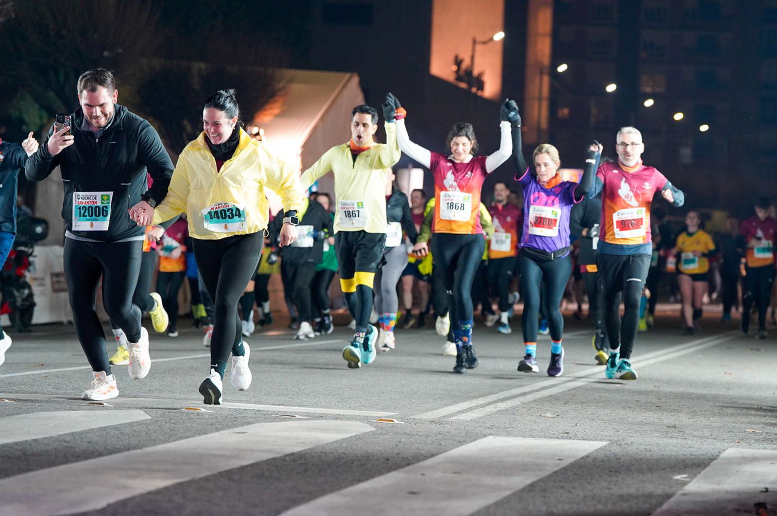En imágenes: búscate en tu llegada a meta de la Carrera de San Antón 2026 (21)