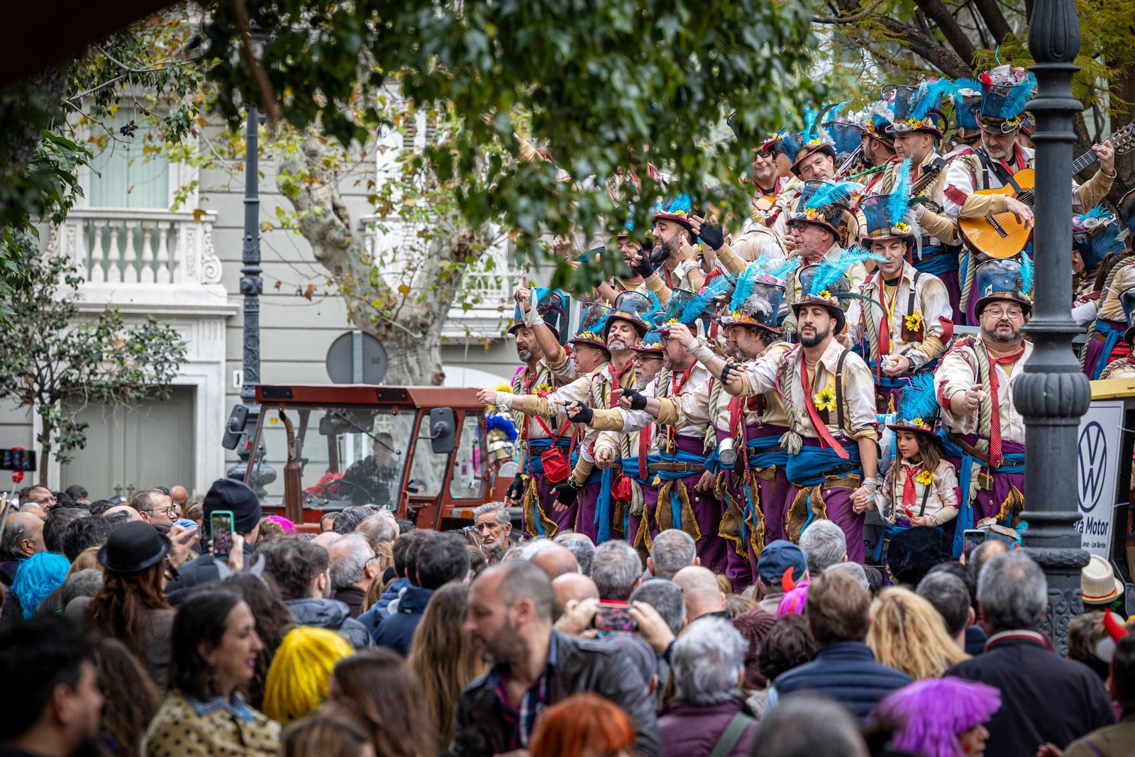 Imágenes del lunes de coros e ilegales del Carnaval de Cádiz 2023