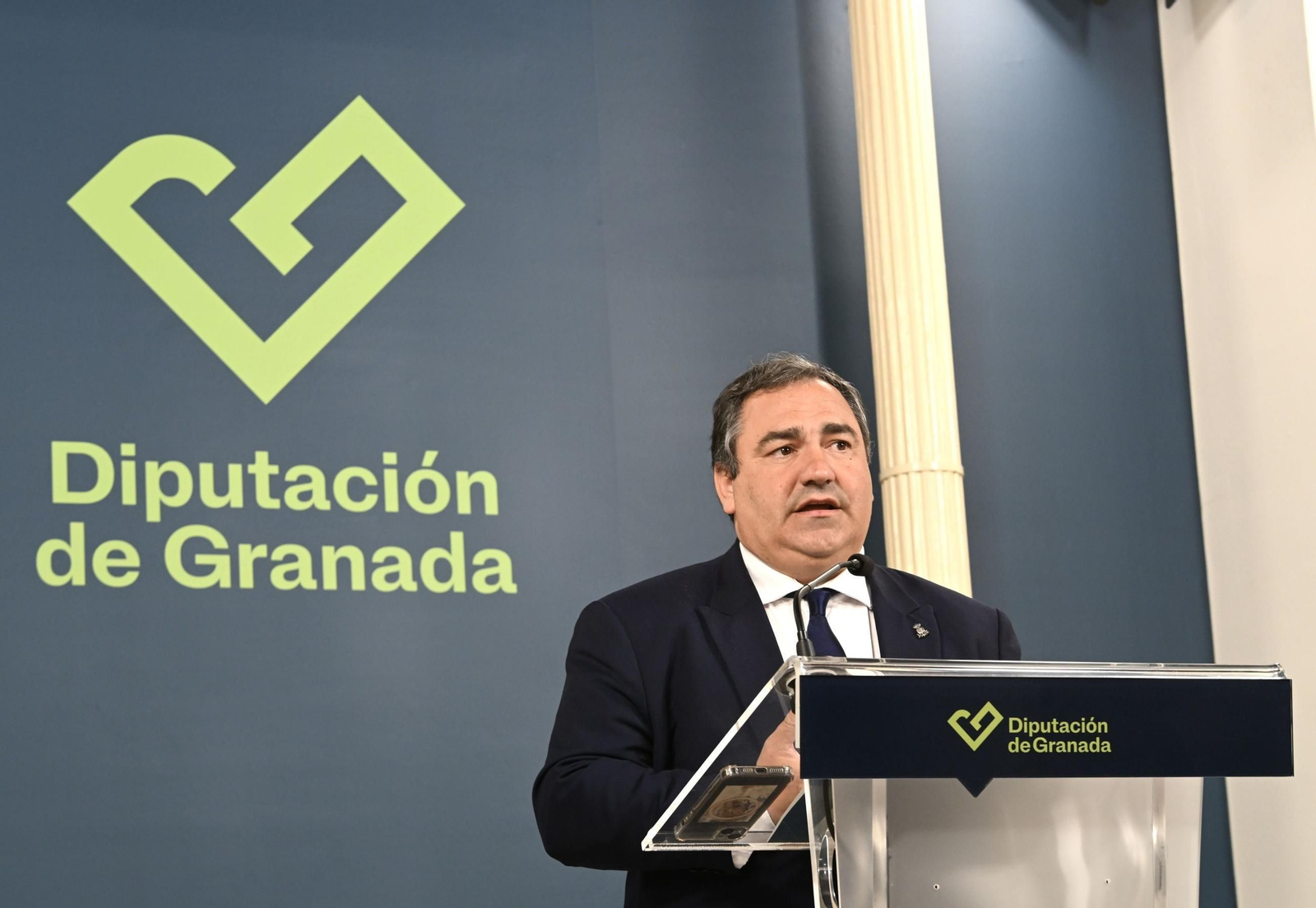 Eduardo Martos en la sede de Diputación.