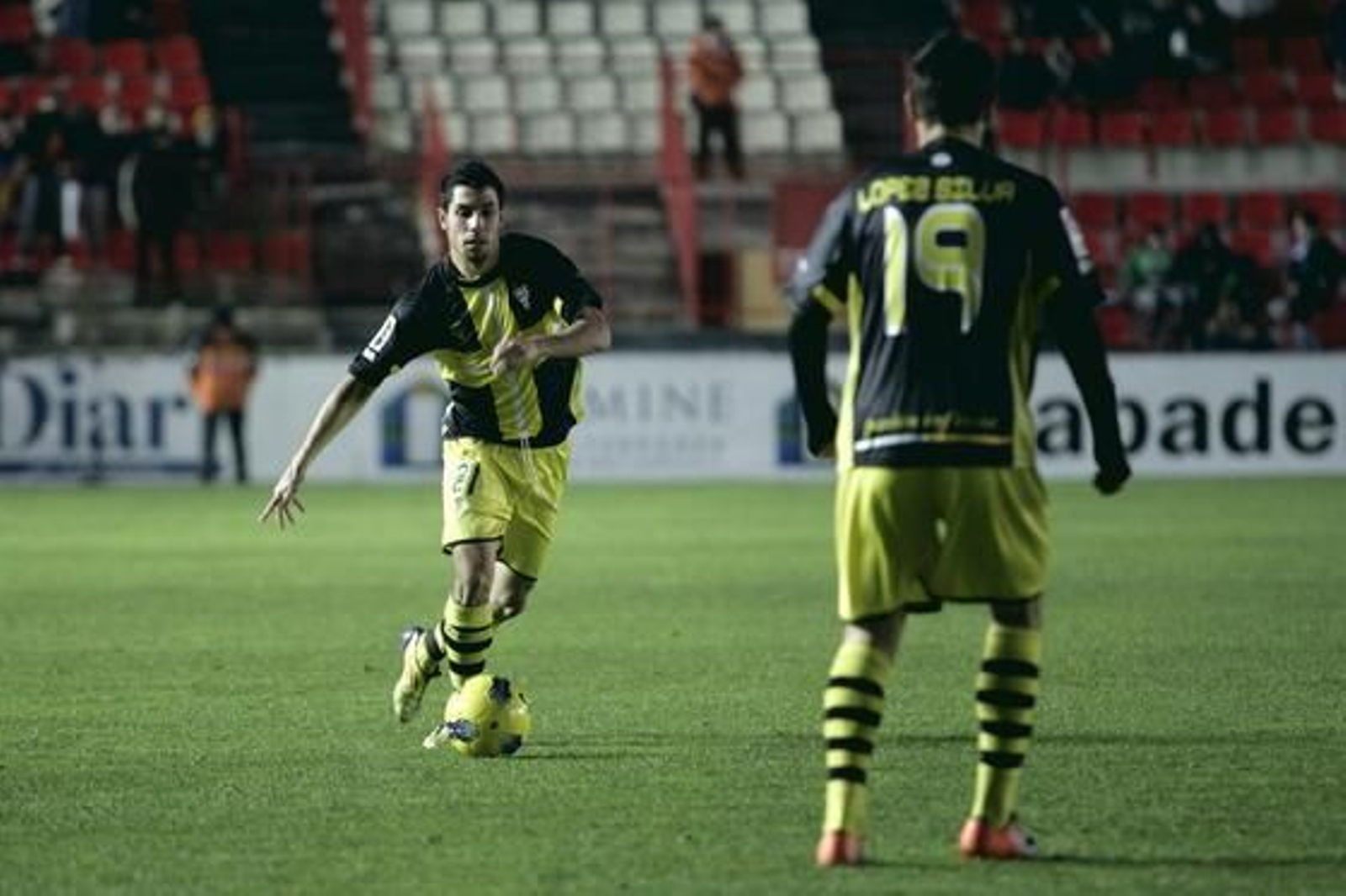 El Córdoba empata ante Tarragona pese a acabar con uno menos (0-0). / LOF