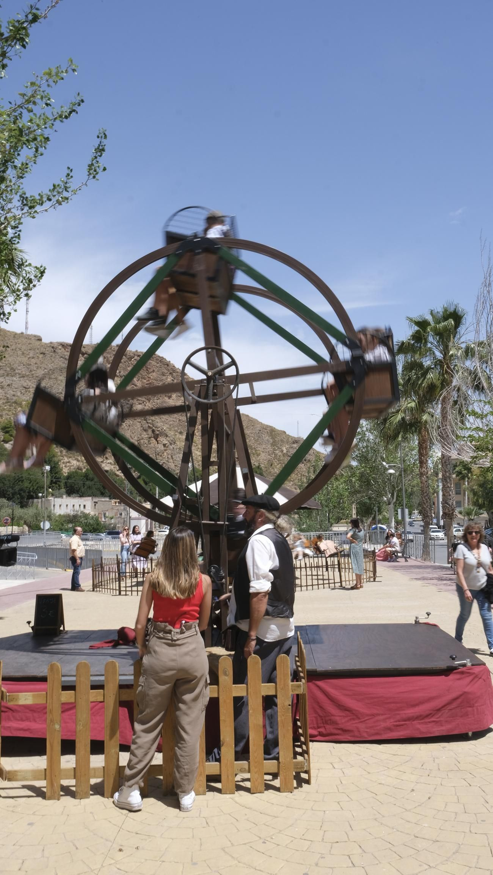 Imágenes de la recreación histórica Canteros y Caciques, en Macael