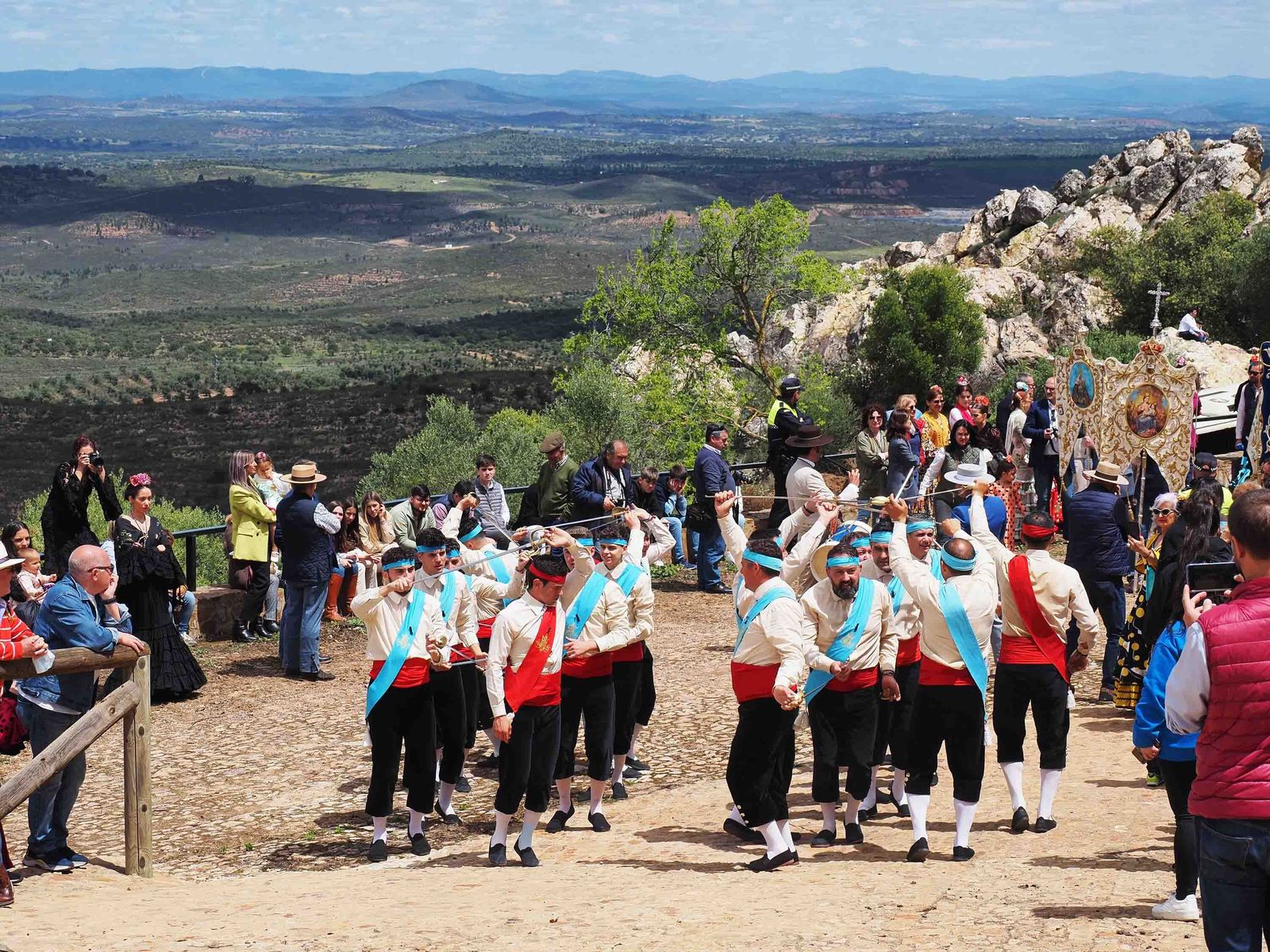 Las mejores imágenes de la Romería de la Virgen de la Peña 2022
