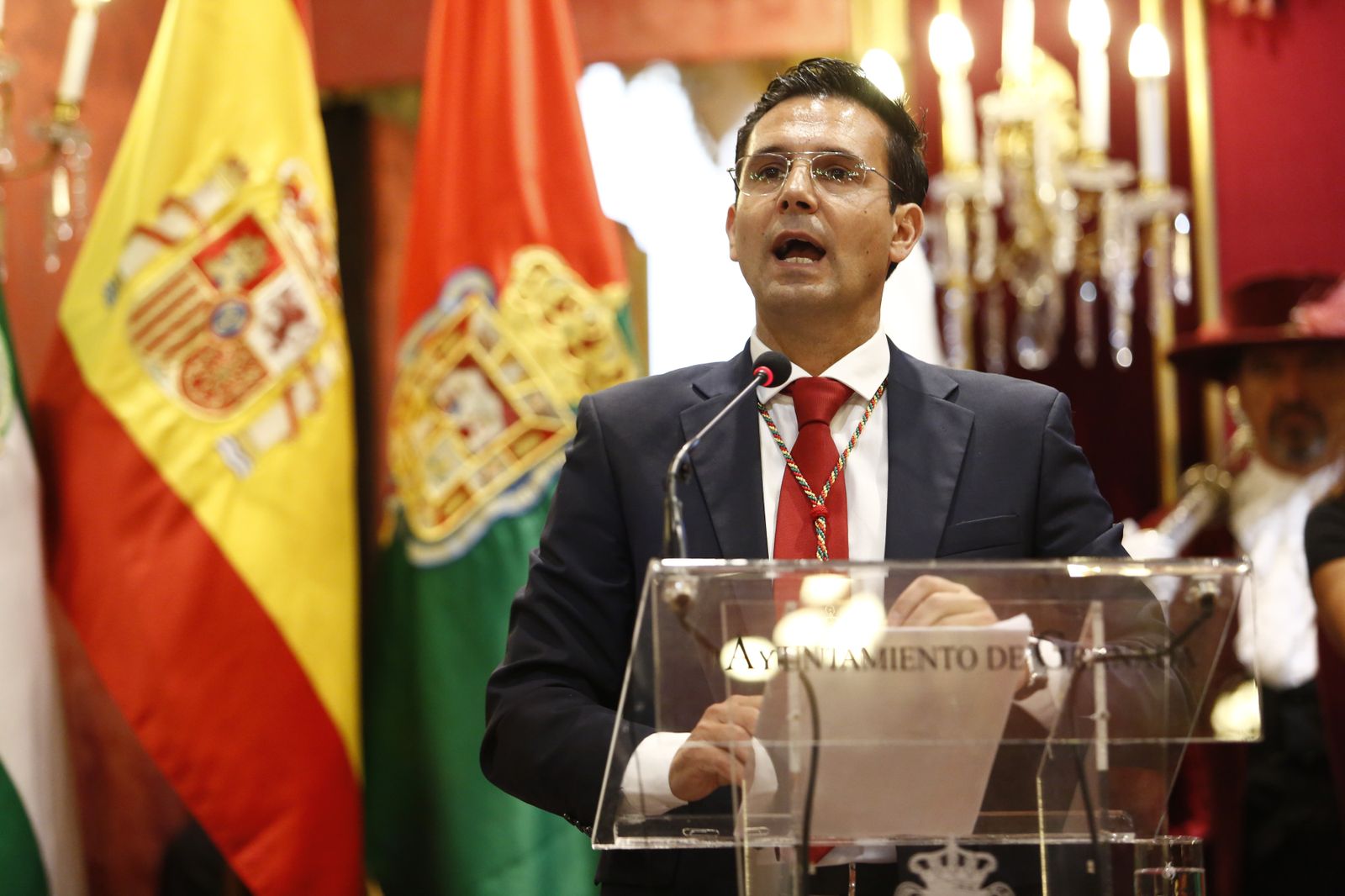 Las imágenes de la jornada de constitución del Ayuntamiento de Granada