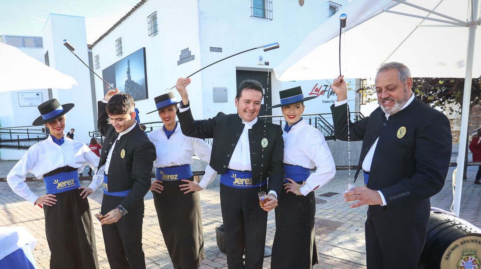 Venenciadores en plaza de Belén.
